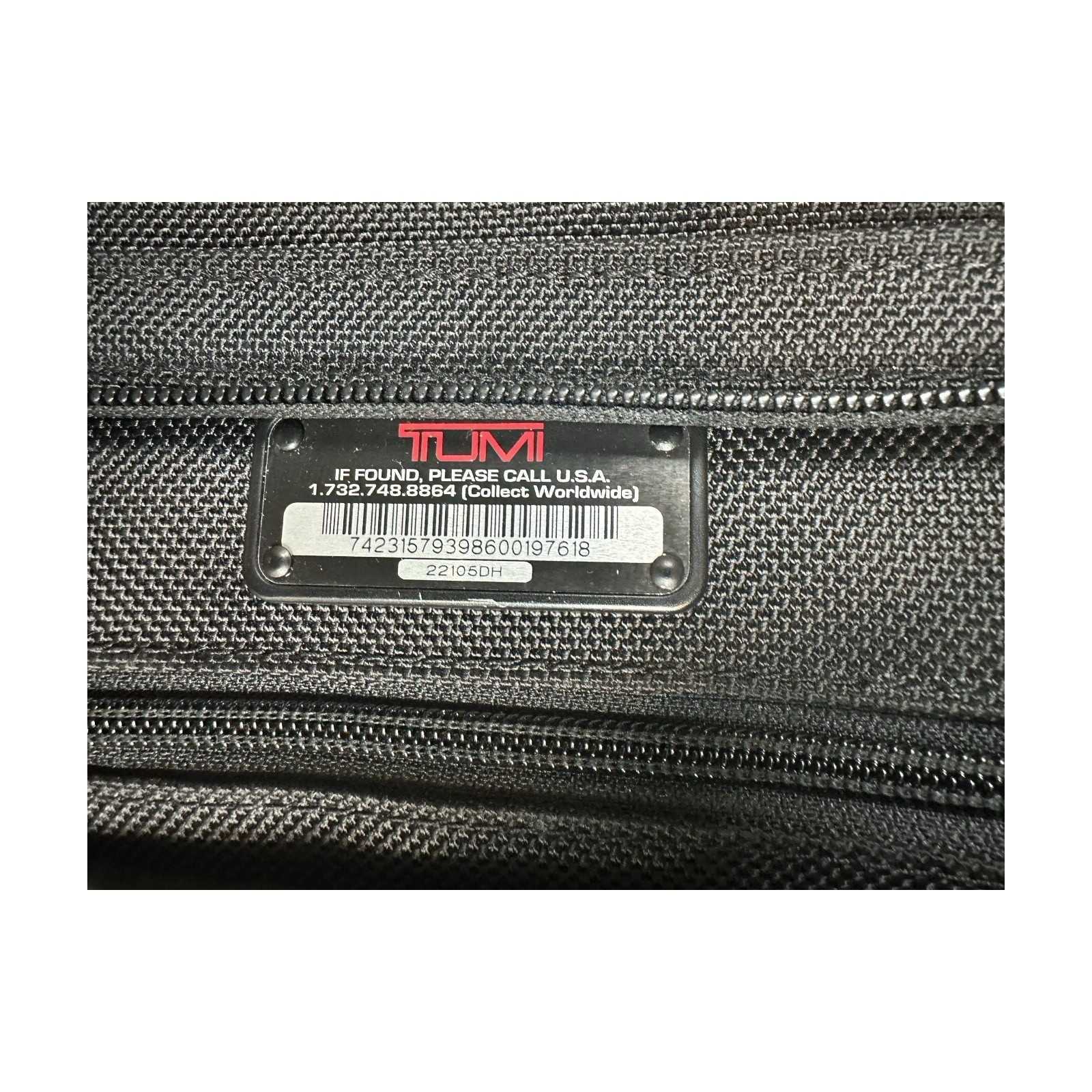 TUMI Alpha Messenger Crossbody Bag Black Nylon Laptop Work commuter minimalist