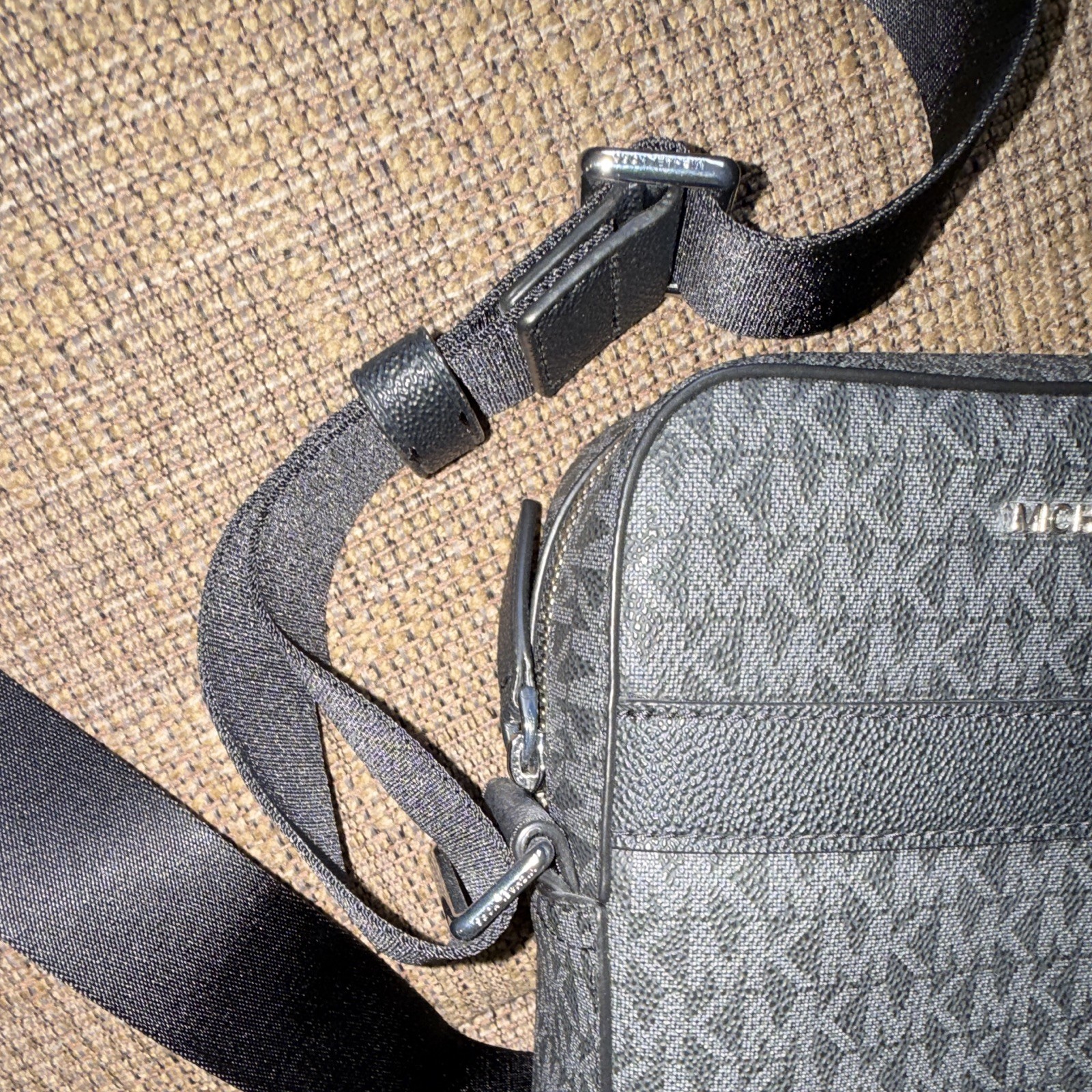 Michael Kors Men’s Gray/Black Logo Small Zip Crossbody Bag Adjustable Strap