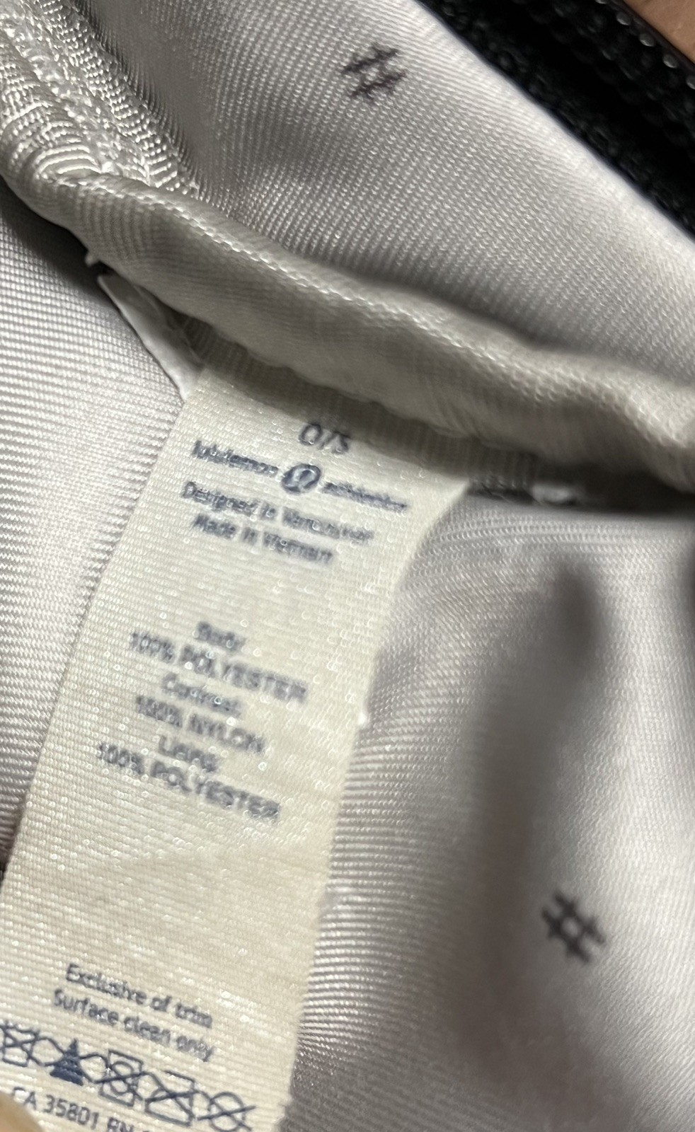Lululemon Cruiser Backpack bag 22L Rare Out Of Print. Pin stripes. Complete
