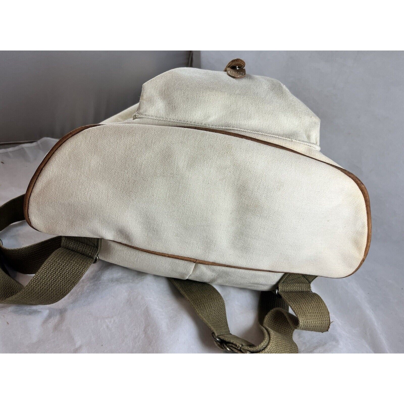 GH Bass Canvas Backpack Rucksack Drawstring Closure Bucket Style Leather Trim