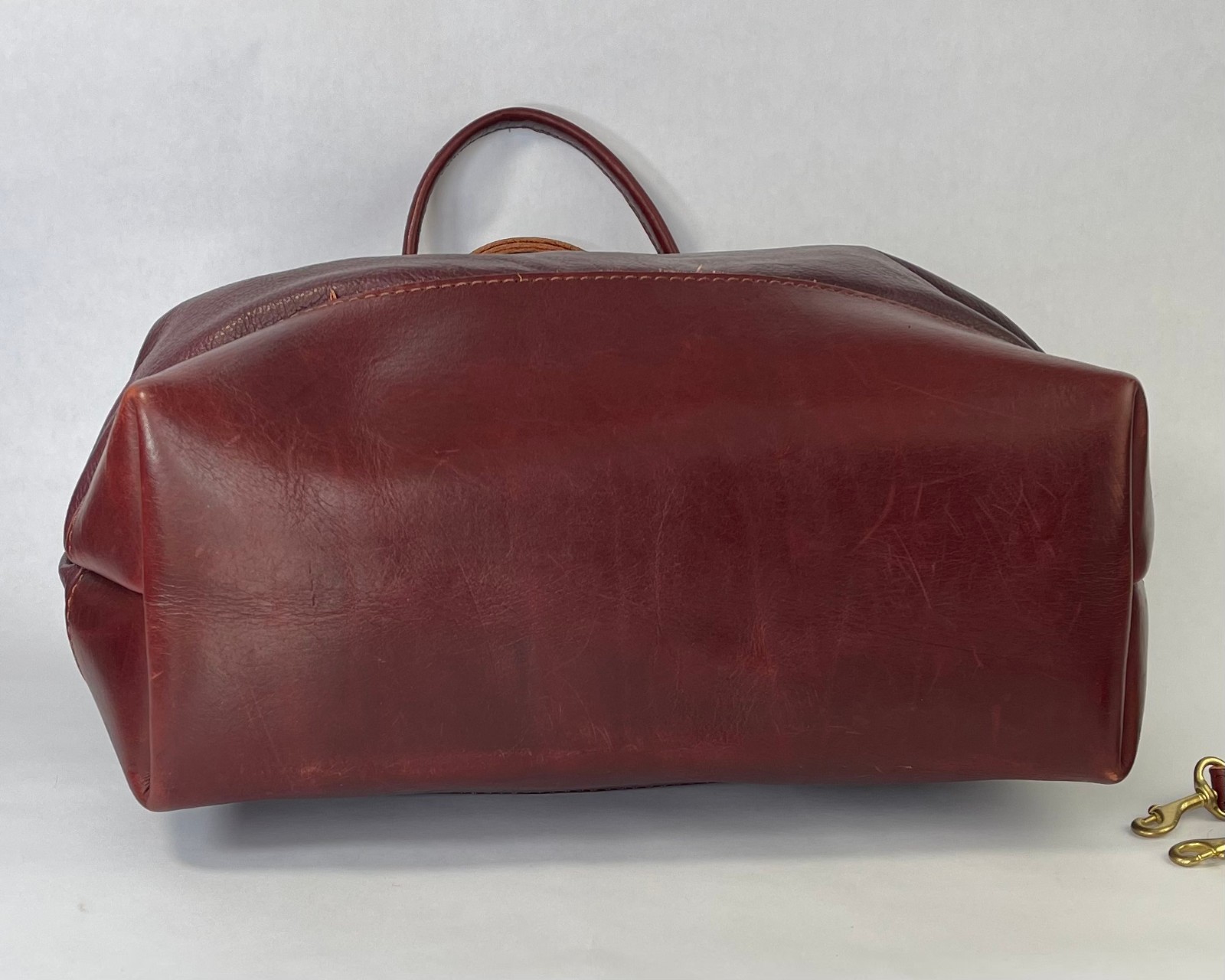 Billykirk No 165 Medium burgundy leather carryall weekender overnight duffle bag