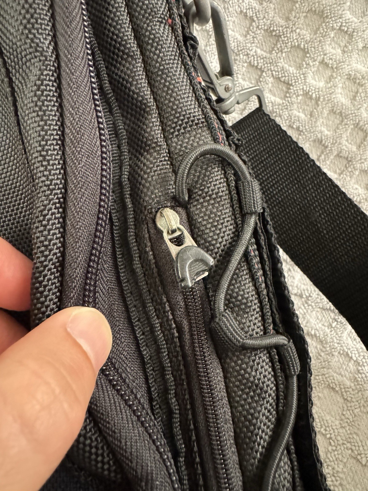 Oakley Tactical Field Gear Vertical Messenger Day Pack Laptop Bag Black Vintage