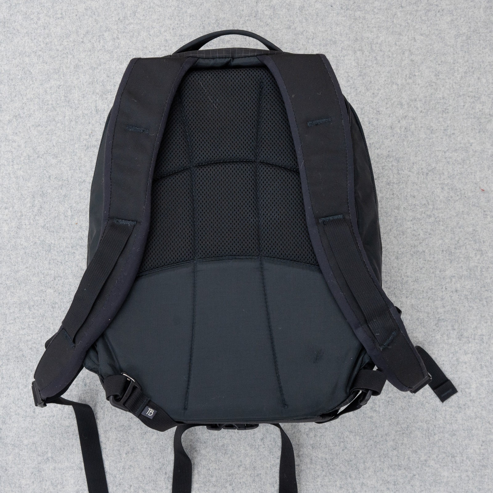 TOM BIHN Synik 22 Retired Black Halcyon/Zest Halcyon Very Good Clean