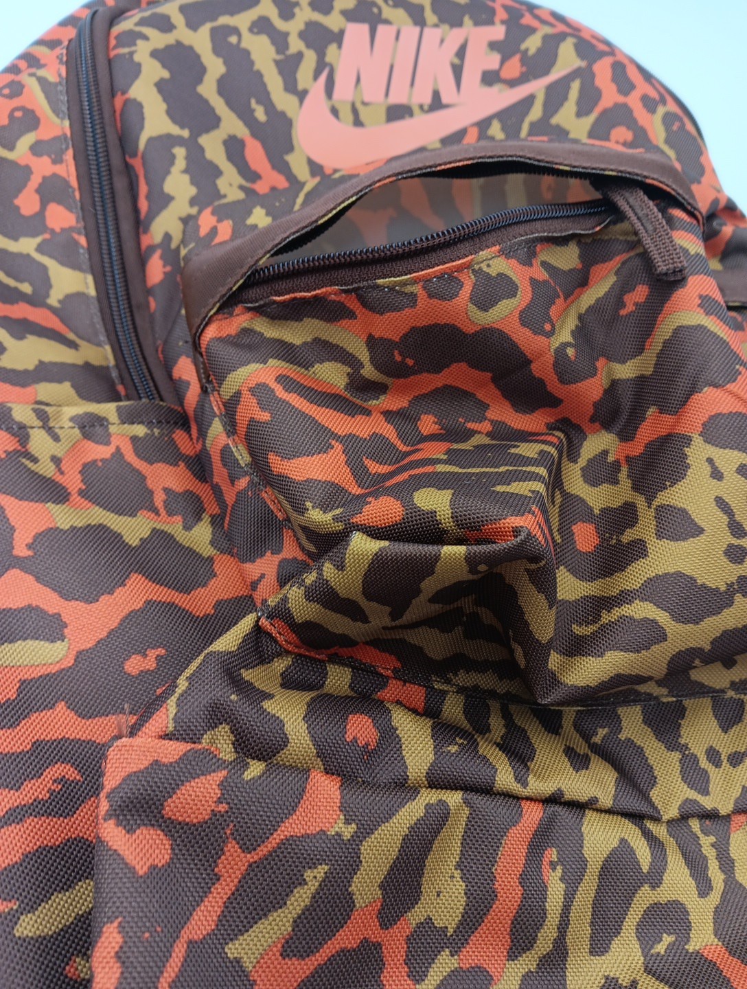 Nike Heritage Caminal Backpack 25L Cacao Wow Animal Print FB2839-259
