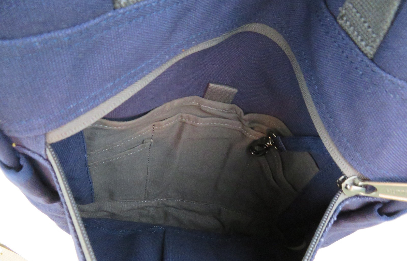 Duluth Trading Co. Blue Canvas Zip Tote Bag Outer Pockets for Men Outdoor Casual