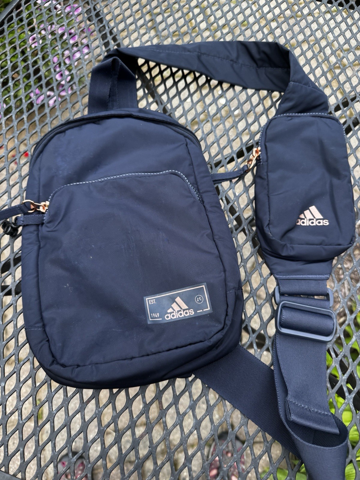 Adidas Unisex Essentials 2 Sling Adjustable Strap Crossbody Bag