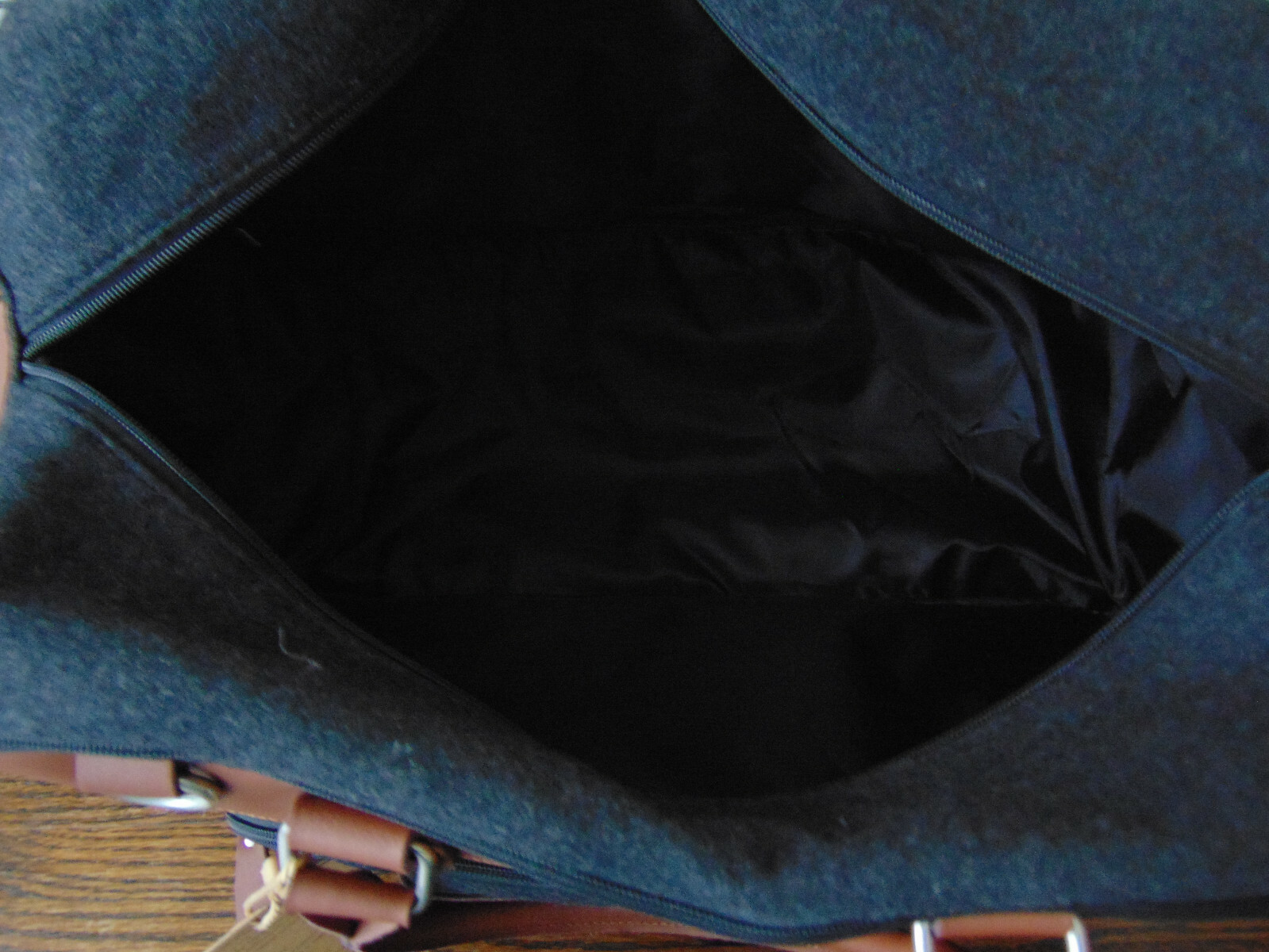 URBAN EDGE Canyon Outback DUFFLE BAG ME303D NEW