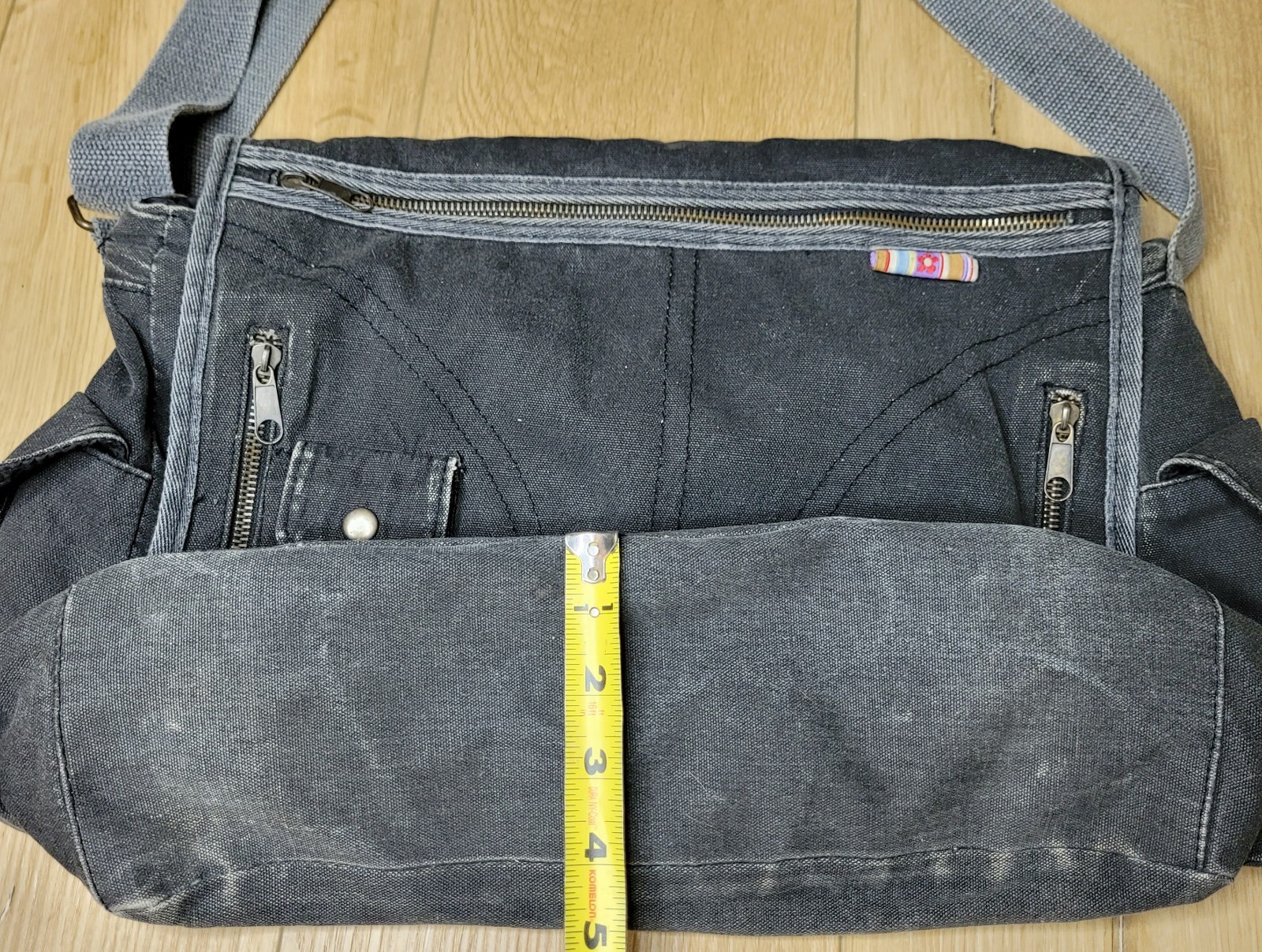 Retro Black Canvas Crossbody Shoulder Messenger Bag 14″ x 12″ x 4” Distressed
