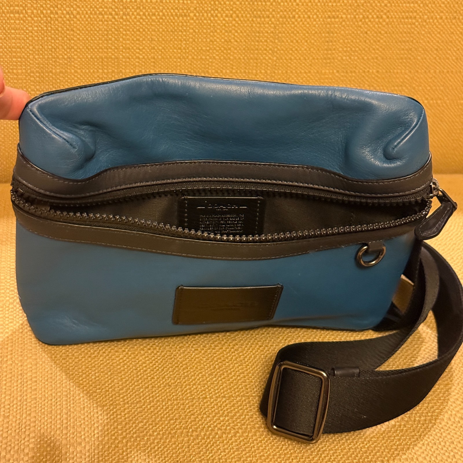 Coach New York Metropolitan Soft Courier Leather Crossbody Blue Black Colorblock
