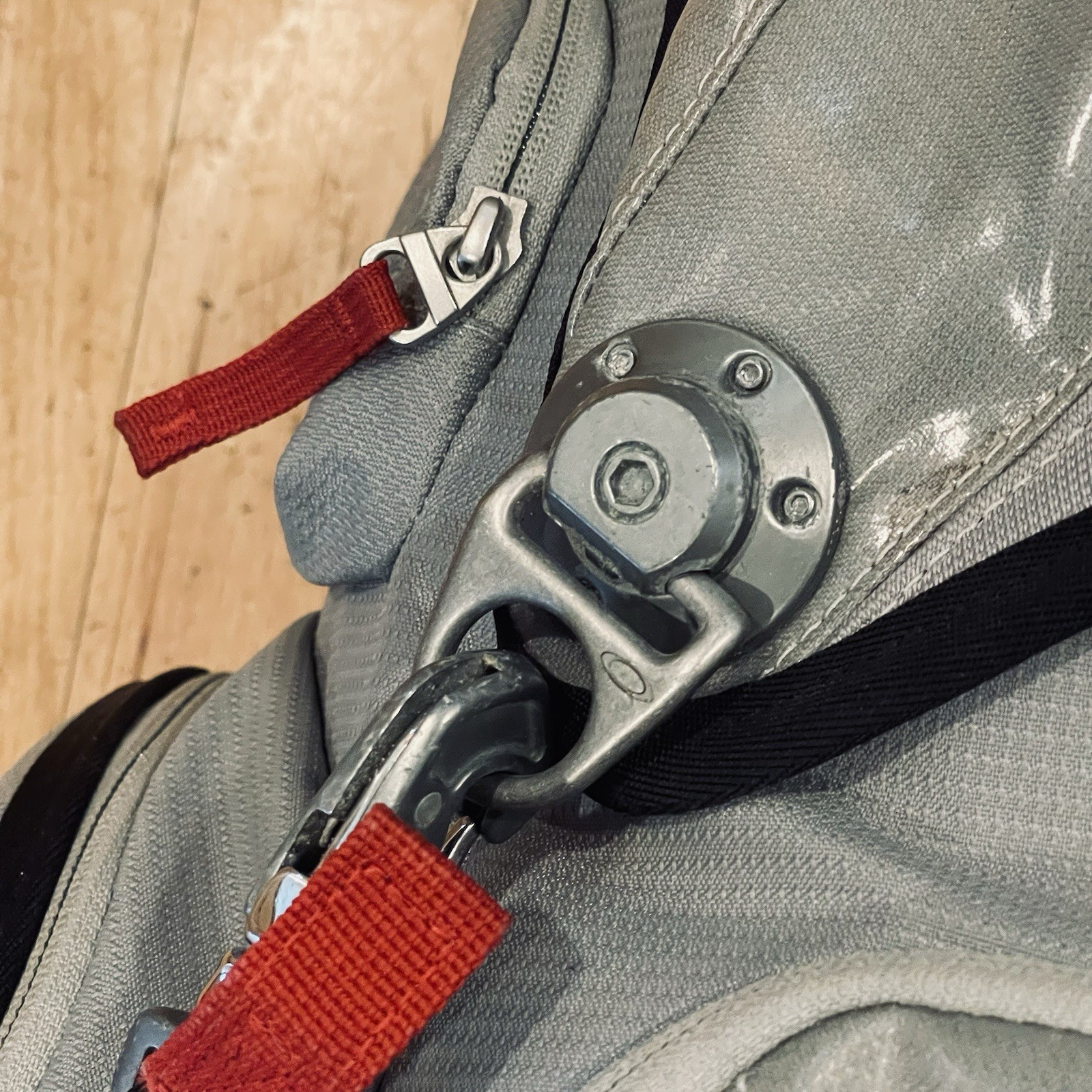 Oakley Big Kitchen Backpack Stone Grey 35L Rare Good Condition See Pics Read Dsx