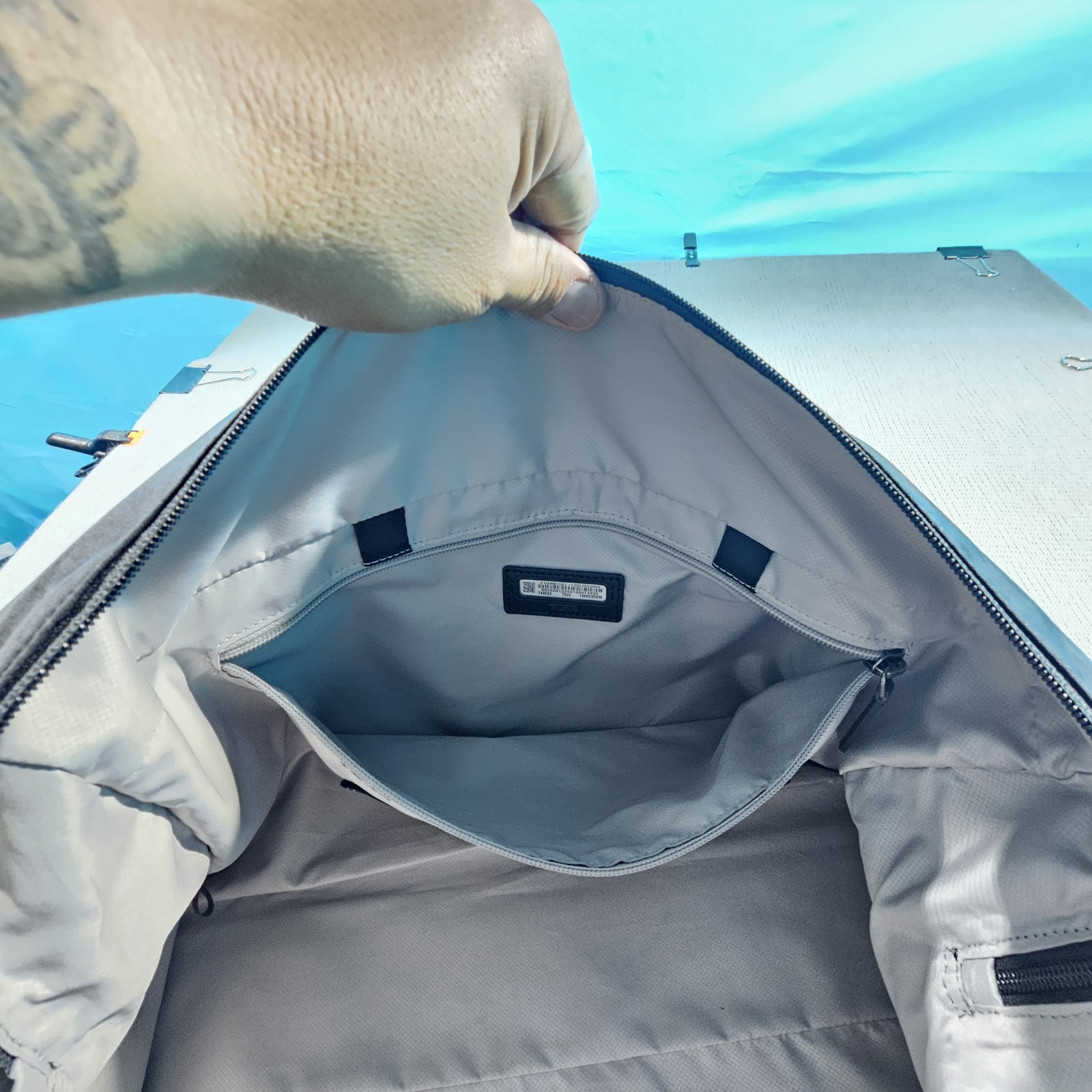 TUMI Voyageur Venice Duffel Bag Authentic with Serial # can be register @TUMI
