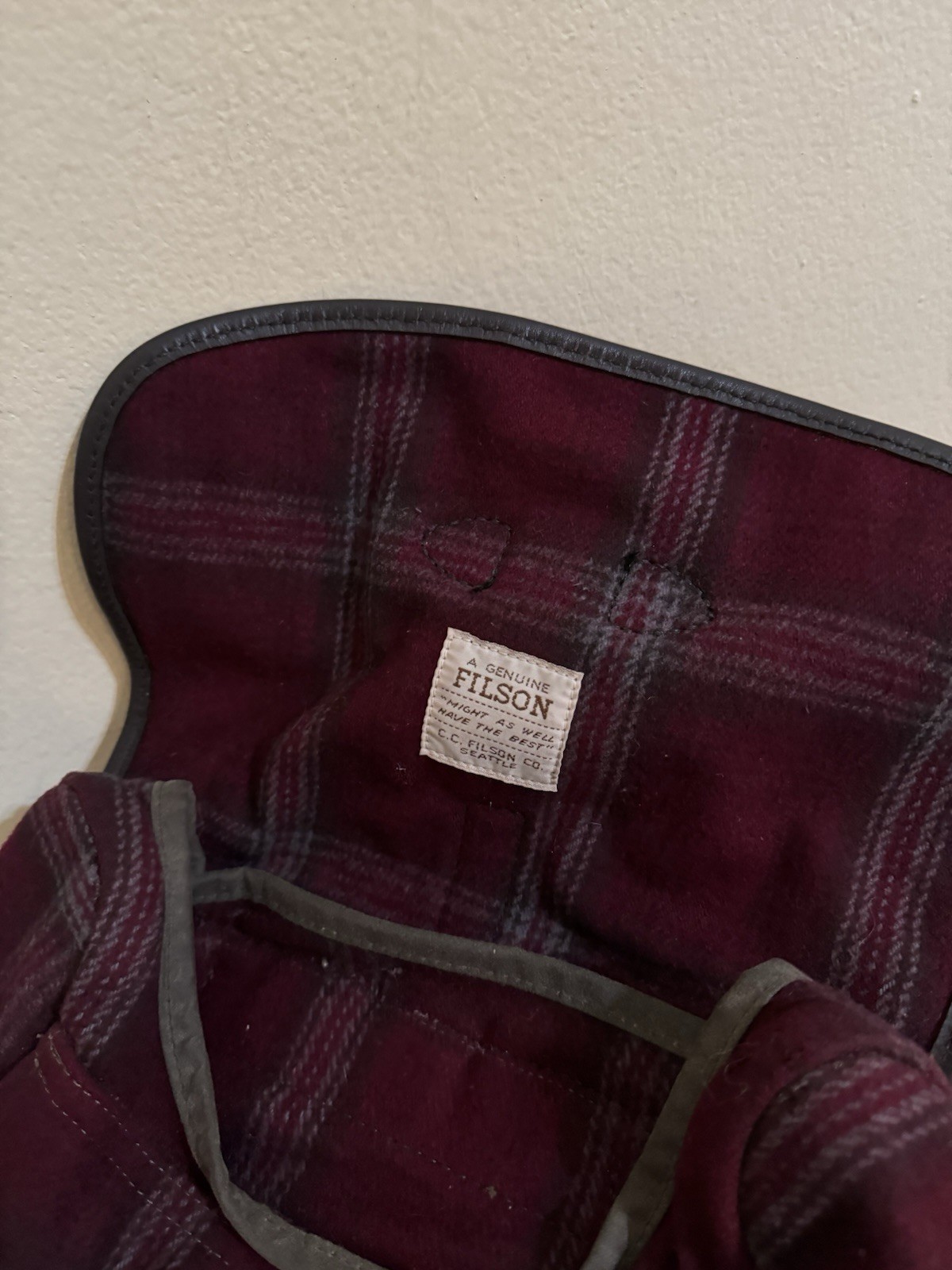 Filson Mackinaw Small Field Bag Red Plaid Wool
