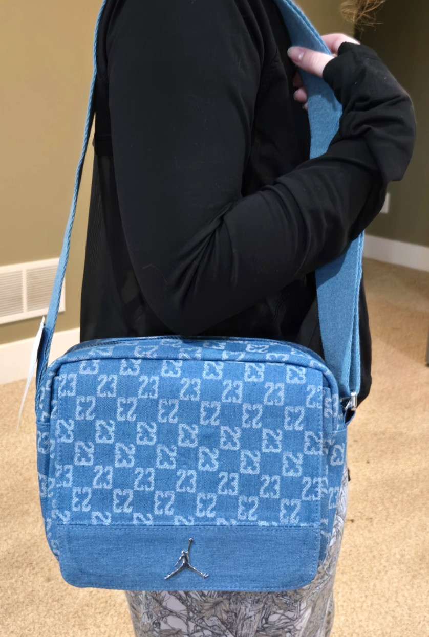 NWT Nike Jordan Monogram Mini Messenger Crossbody Carry on Bag (3.6L) UNISEX