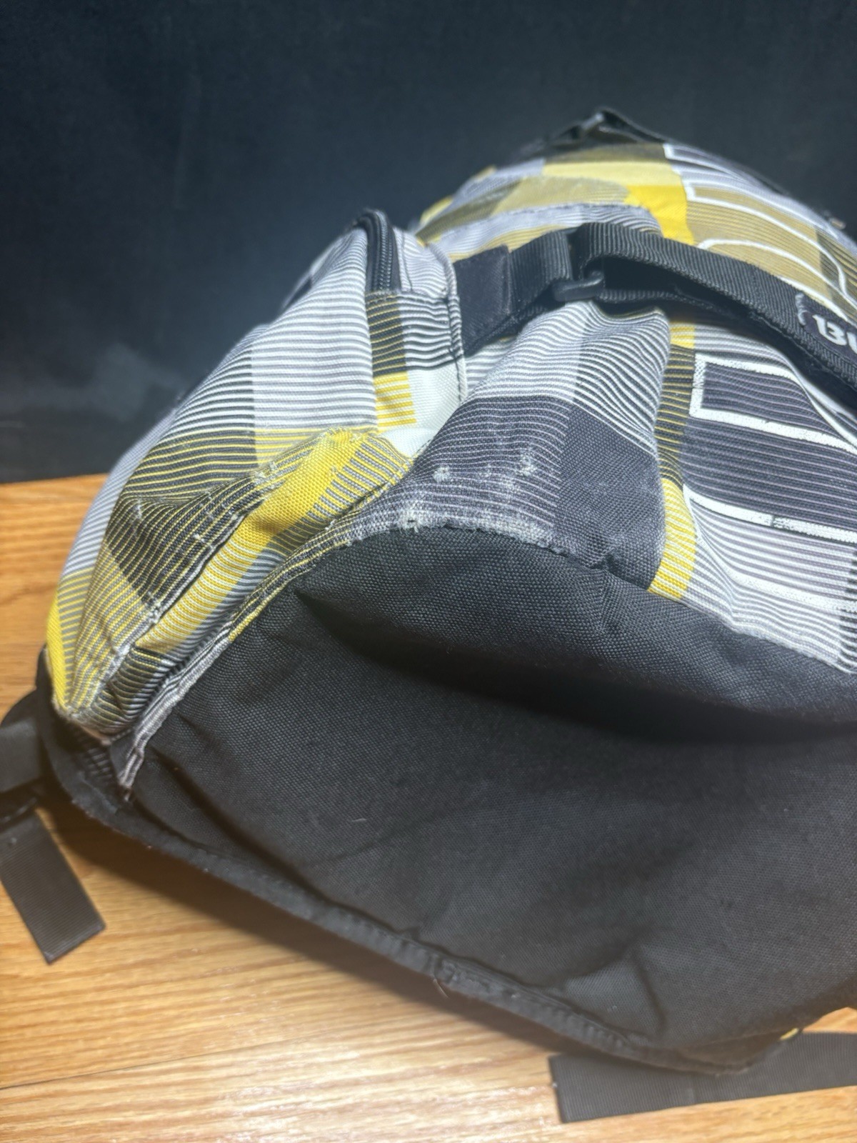 Burton Backpack Plaid Black Multicolor 18x15x7 Snowboard Skateboard School