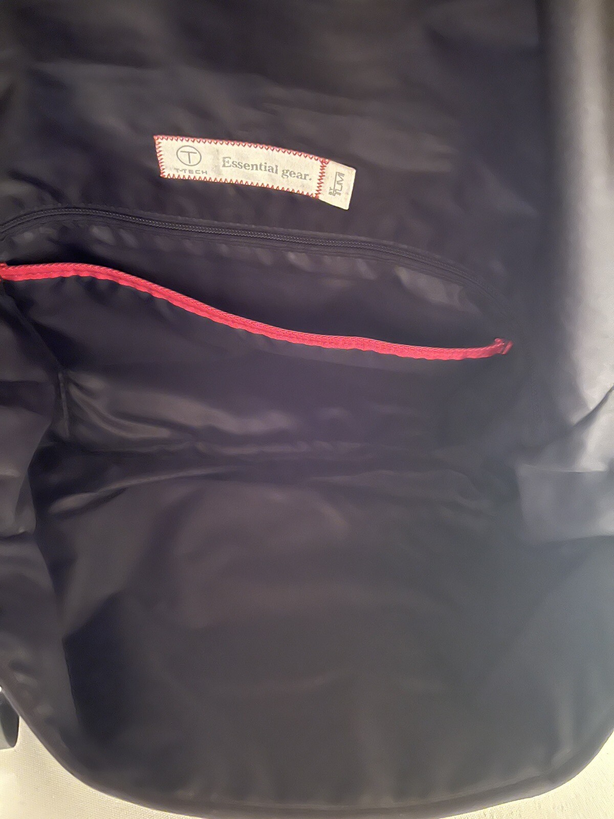 Tumi T-Tech Essential Gear Black 19”x12”x4” Laptop Messenger Bag