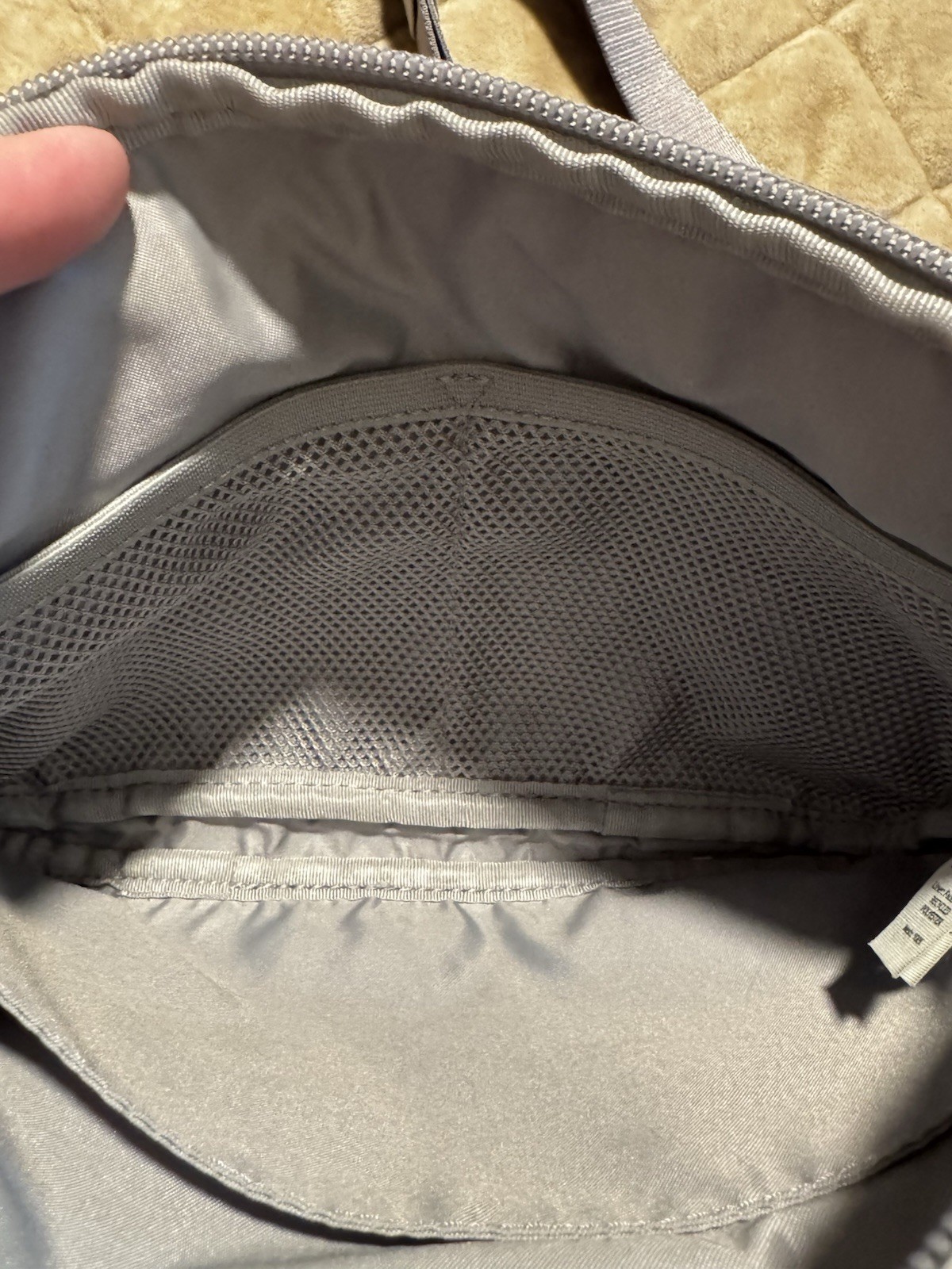 lululemon Gray Crossbody Bag Adjustable Strap Zip Closure Casual Travel