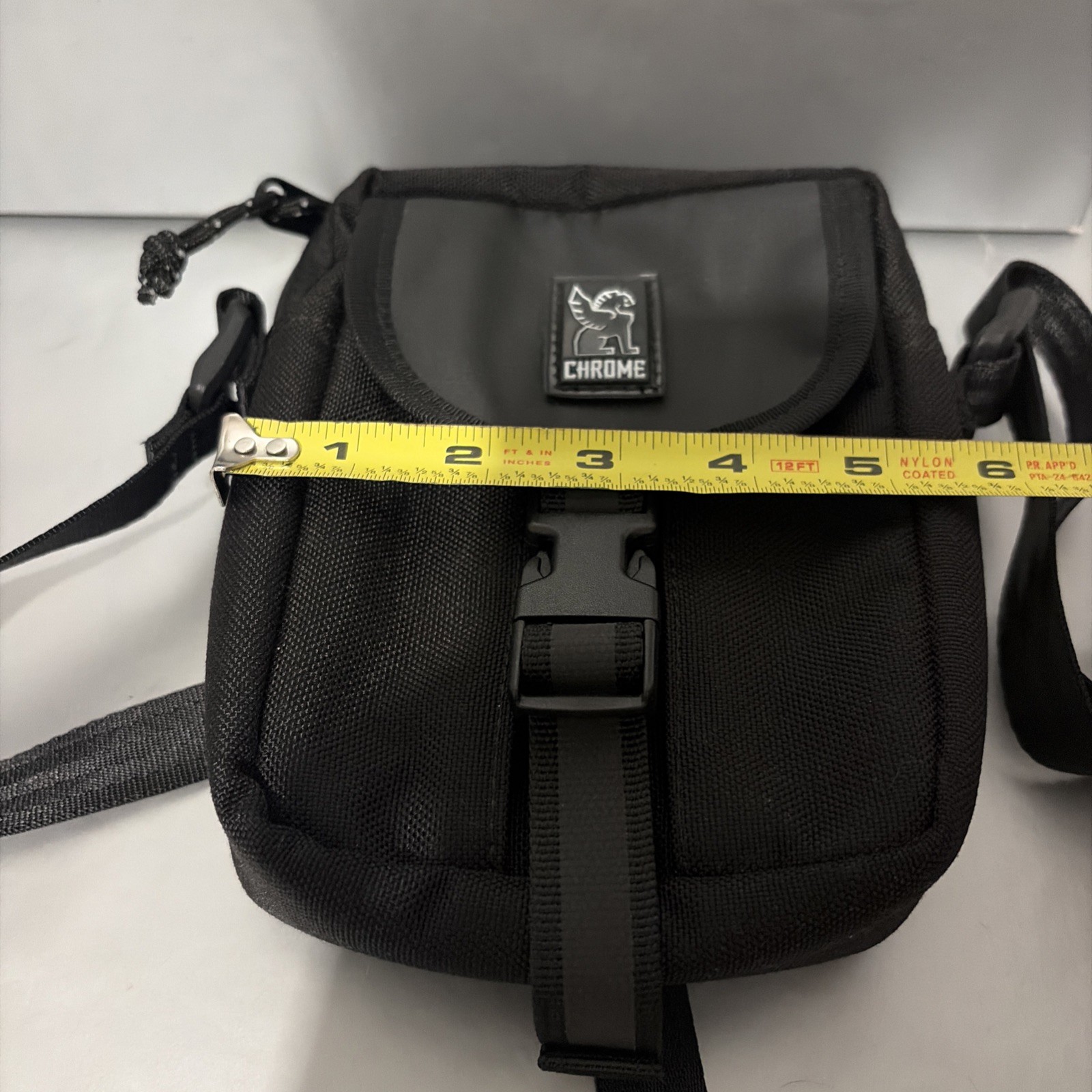 CHROME INDUSTRIES Shoulder Accessary Pouch Crossbody Purse Bag with Strap RARE