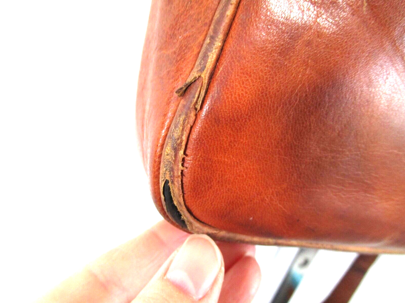 Johnny Fly Slim 15″ Laptop Brown Leather Crossbody Messenger Bag