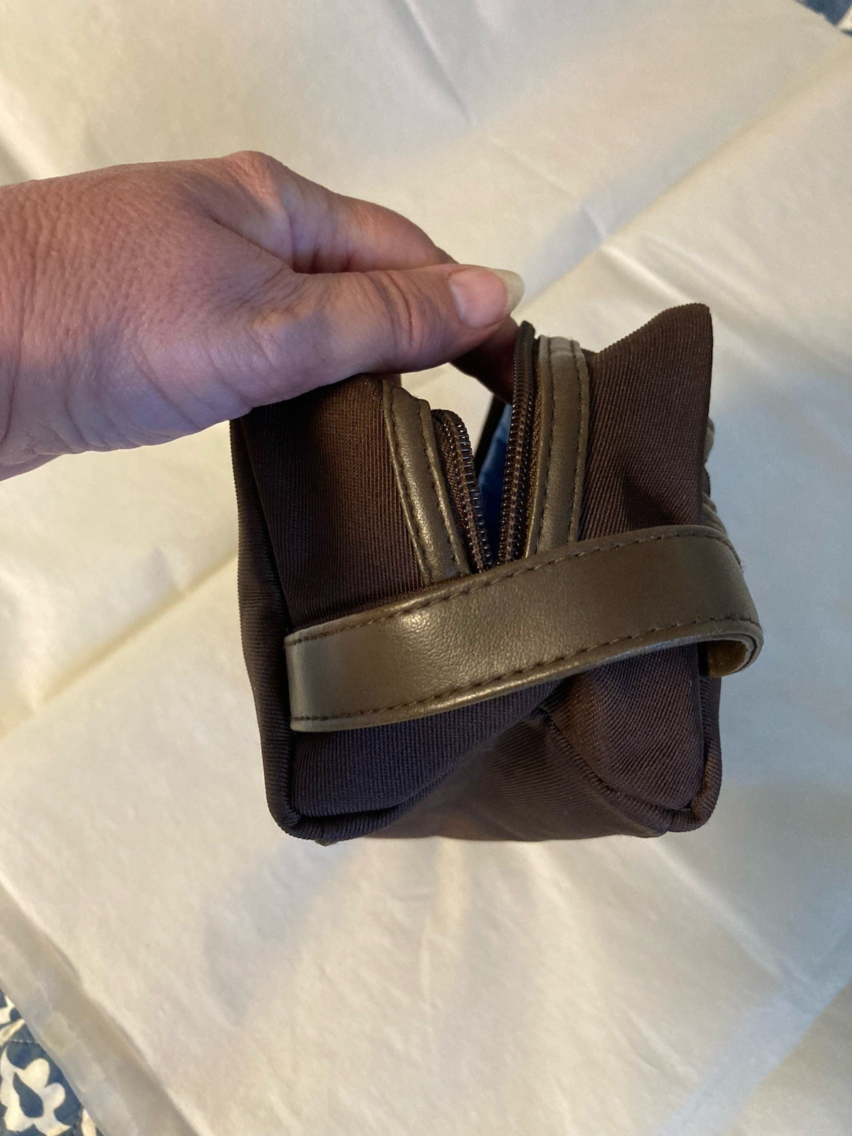 Calvin Klein Fabric Brown Toiletry Shave Bag Travel Case Dopp Kit