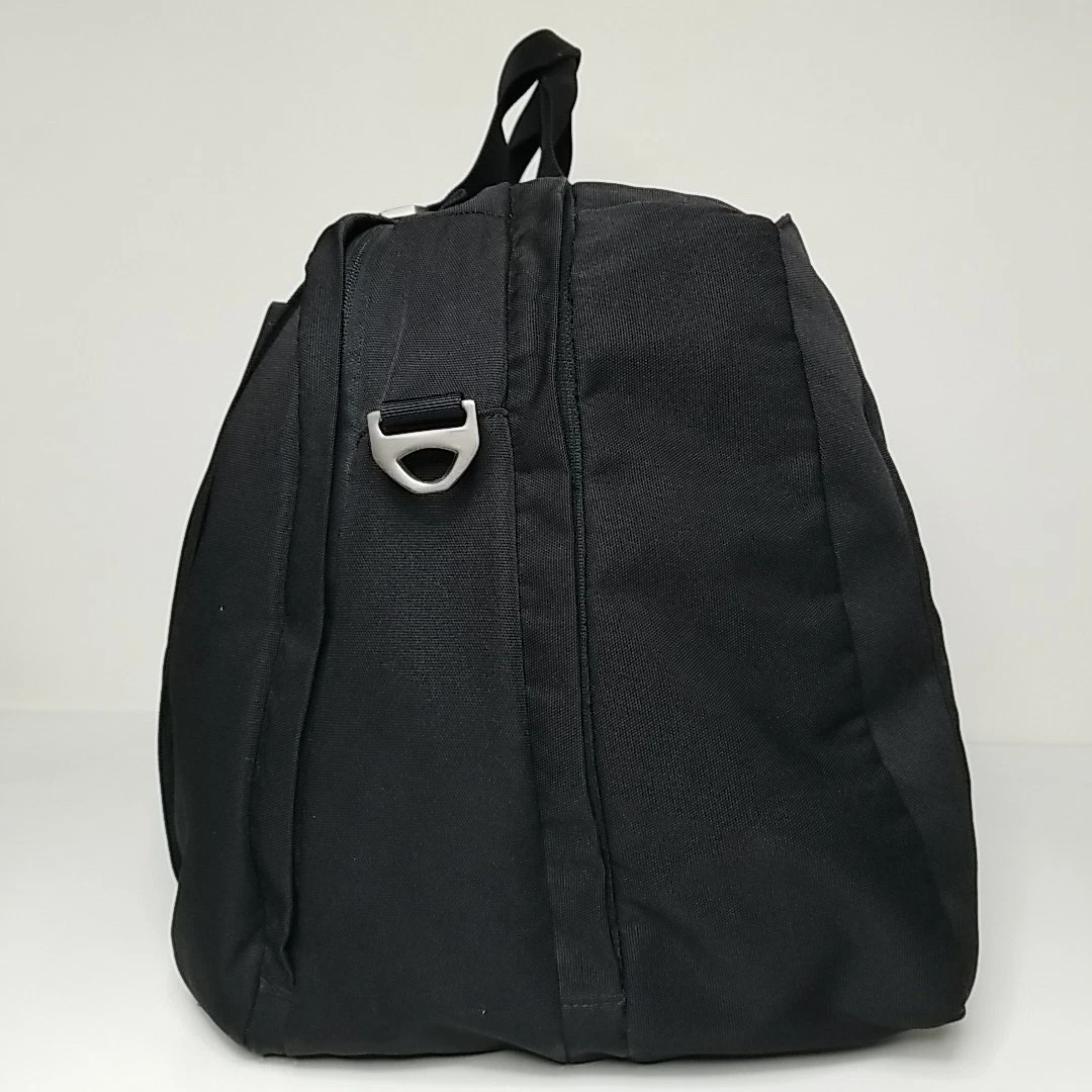 Tumi Tech Essential Gear 20″ Duffel Bag Black Nylon With Shoulder Strap 67754D