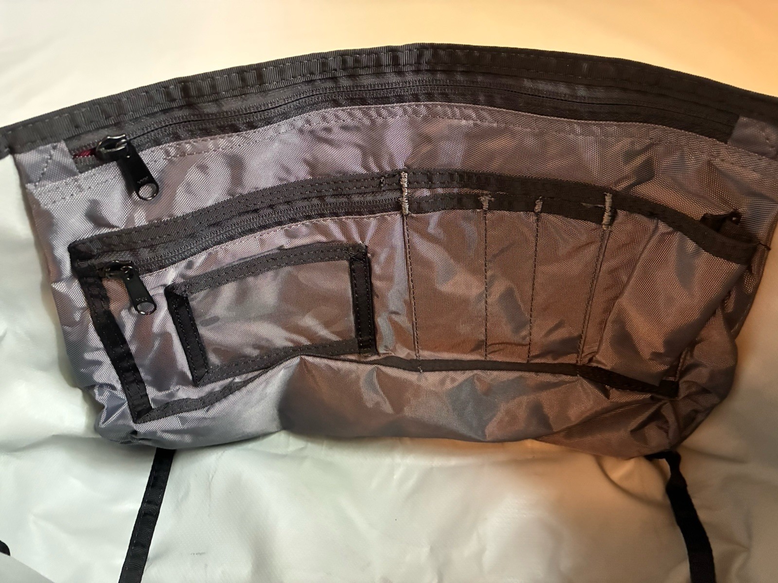 Timbuk2 Classic Messenger Bag Large 19x15x5 Crossbody Microsoft olive orange