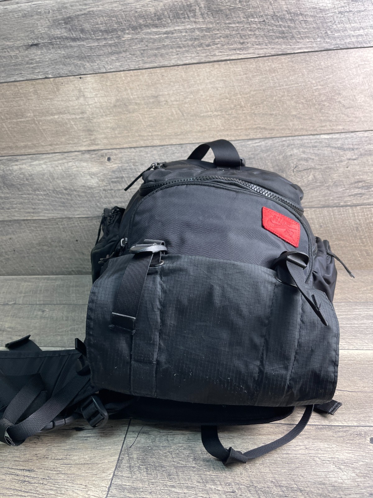 Nike Backpack SB Eugene Black Nylon Zip Outer Pockets Adjustable Strap Shoulder