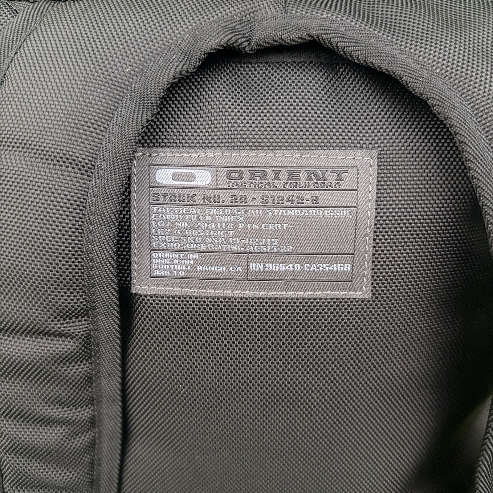 Oakley RARE VINTAGE Tactical Field Gear Vertical Messenger/BACKPACK 2Way Bag Y2K