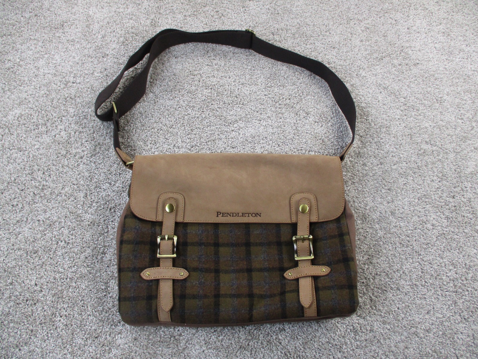 Pendleton Mens Wool Plaid Leather Messenger Bag Crosssbody Laptop School Travel