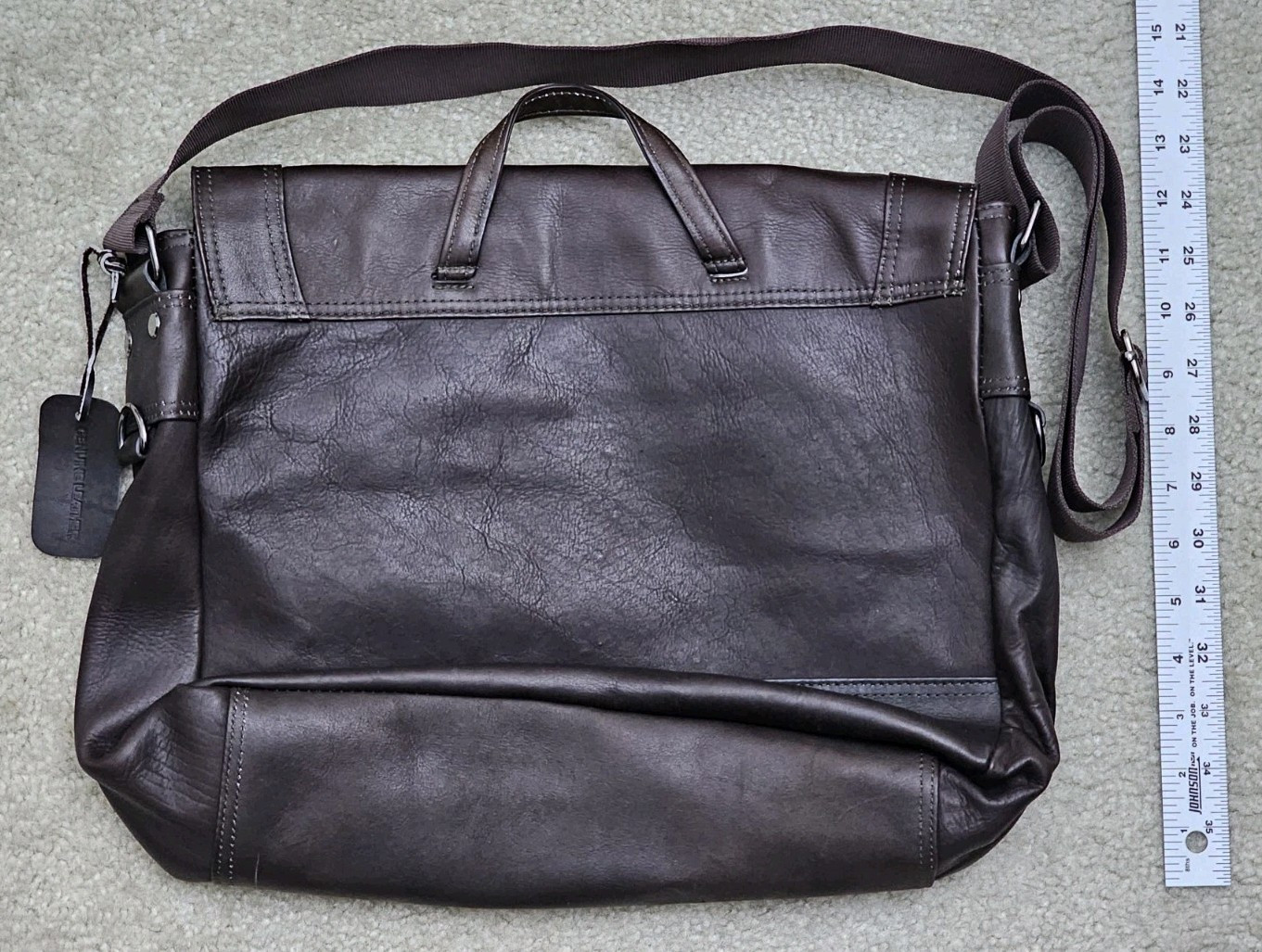 Kenneth Cole Reaction brown leather flap over messenger bag with magnetic snaps