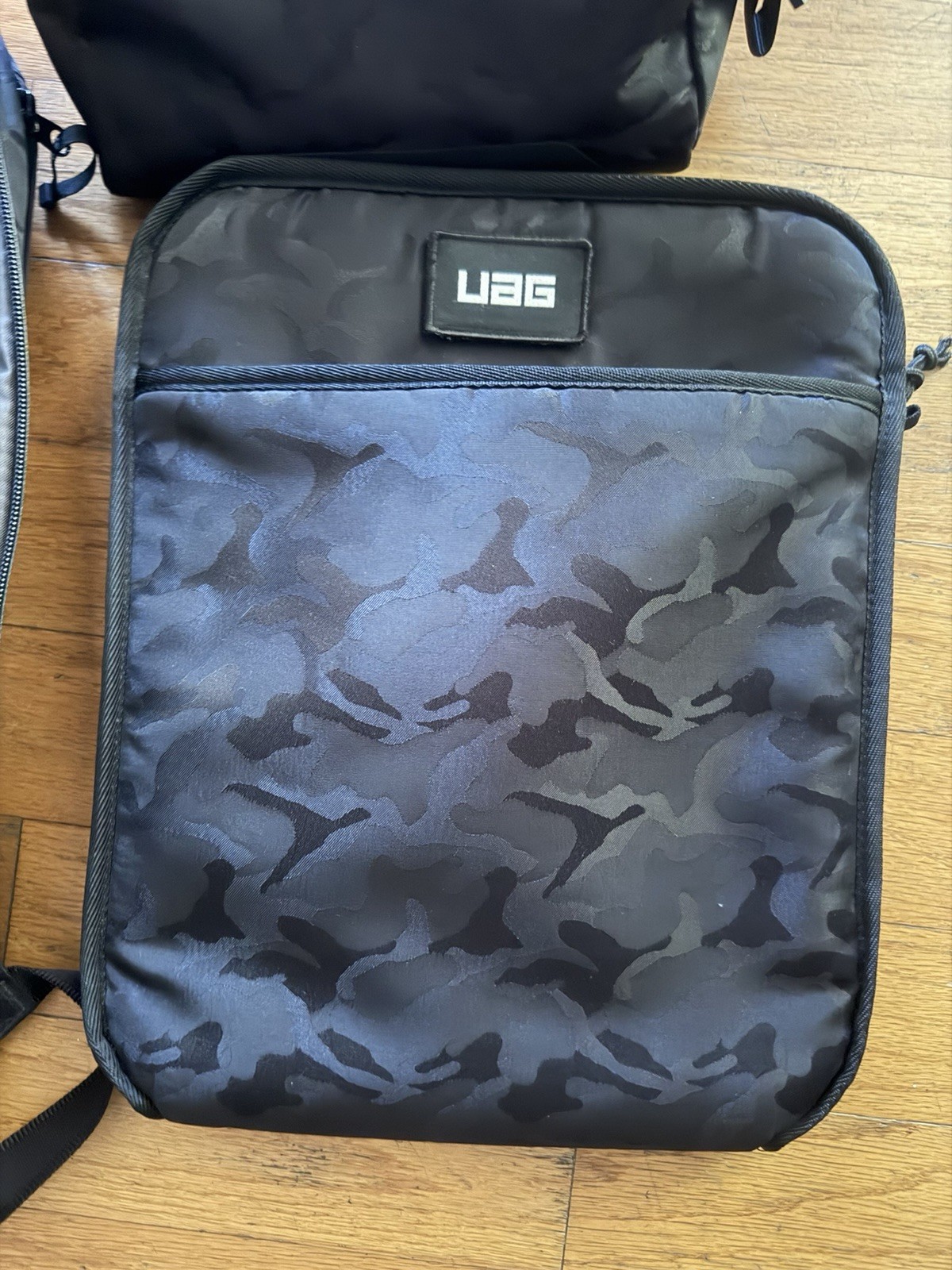 UAG 18L Backpack Lightweight Tough Weather Resistant Padded 13″ Laptop Bag EUC
