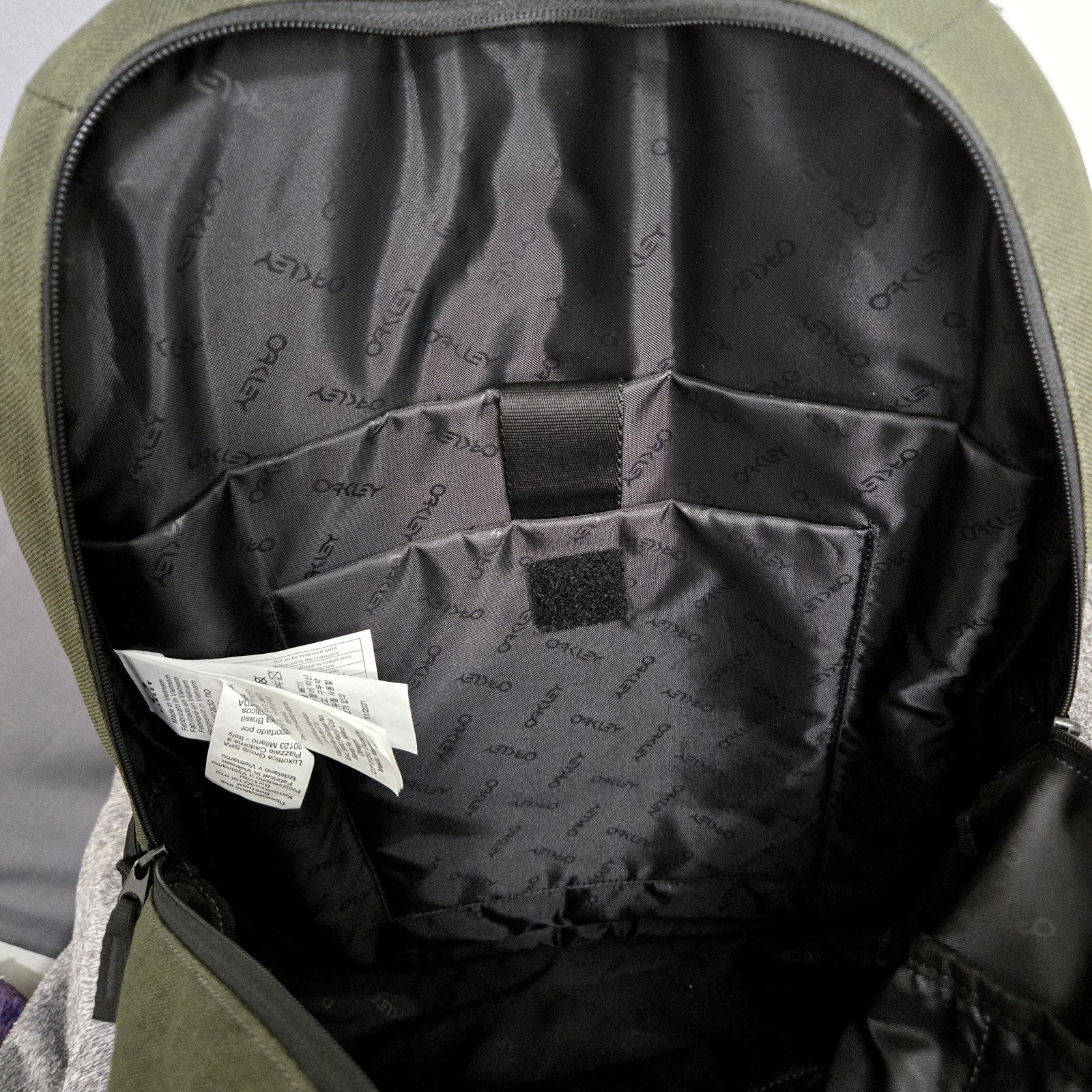 Oakley Transit Sport Backpack Green Utility Daypack 25L Outdoor Laptop Bag – EUC