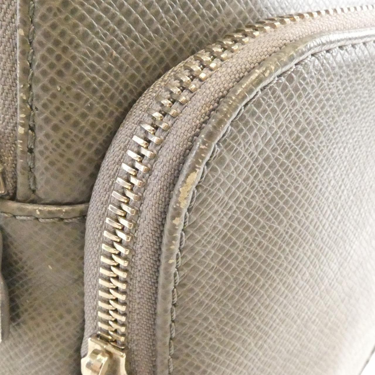 Authentic Louis Vuitton Taiga Avenue Sling Bag M30801 #230-000-356-7035