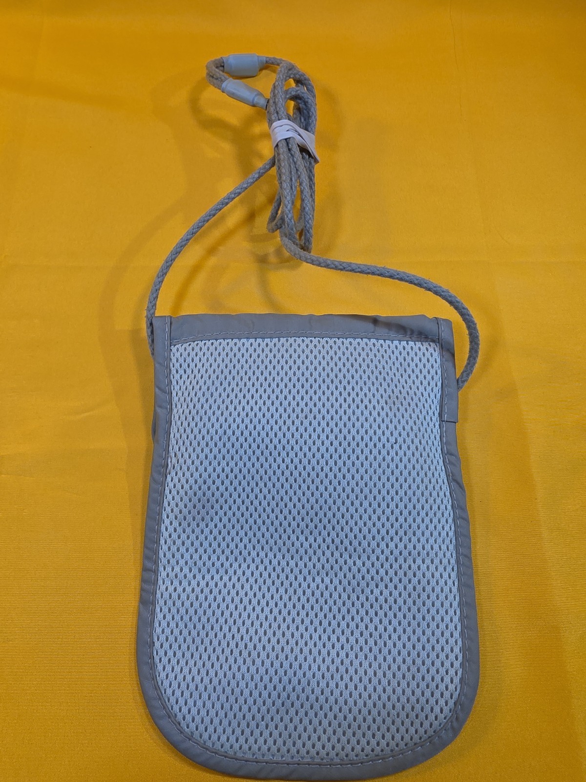 Pacsafe Pouchsafe Travel Neck Pouch Bag Ripstop Nylon eXomesh Security Khaki Tan