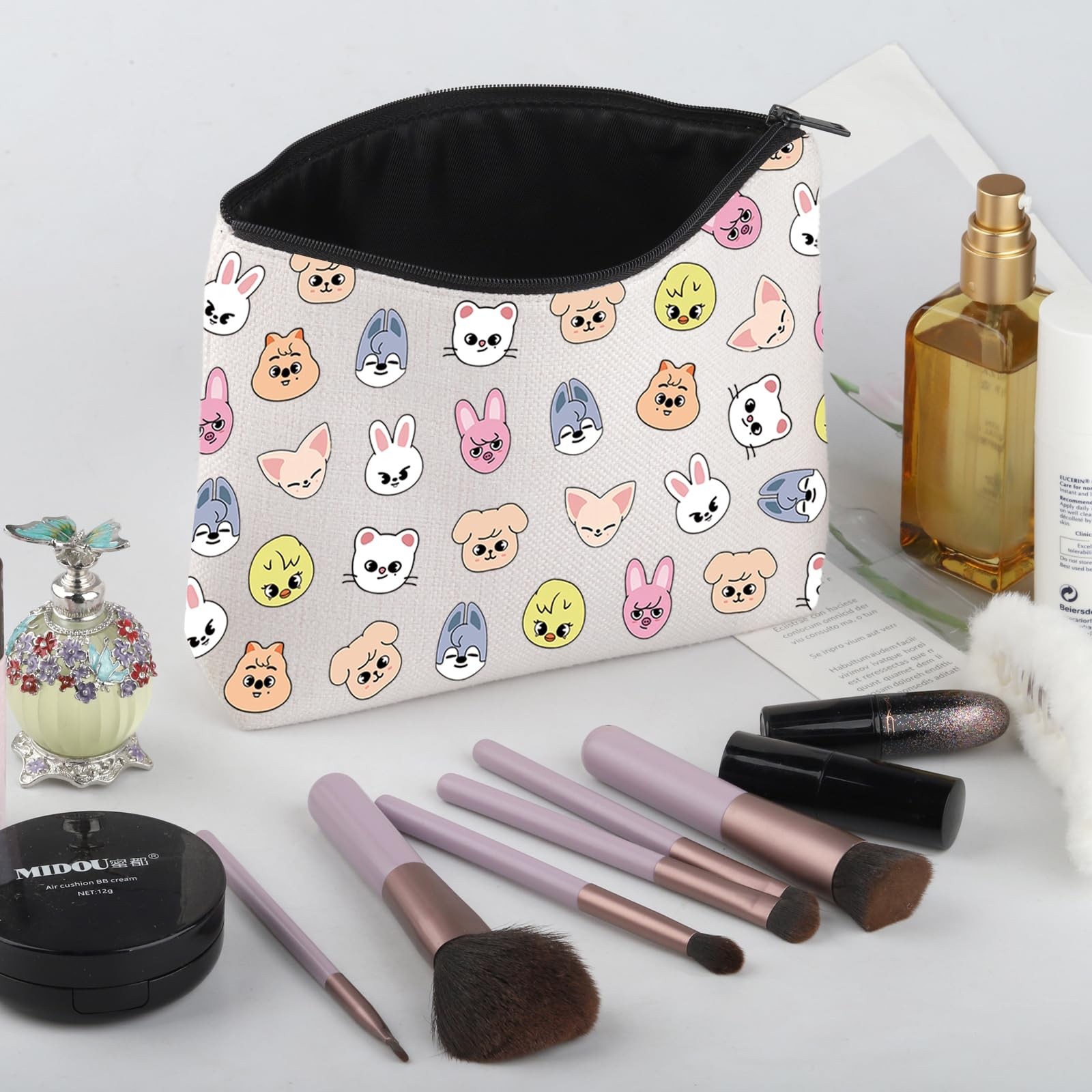 TOBGBE Band Cosmetic Makeup Bag K Fans Gift 23*17cm(9.05*7.08inch), SKZ BAG