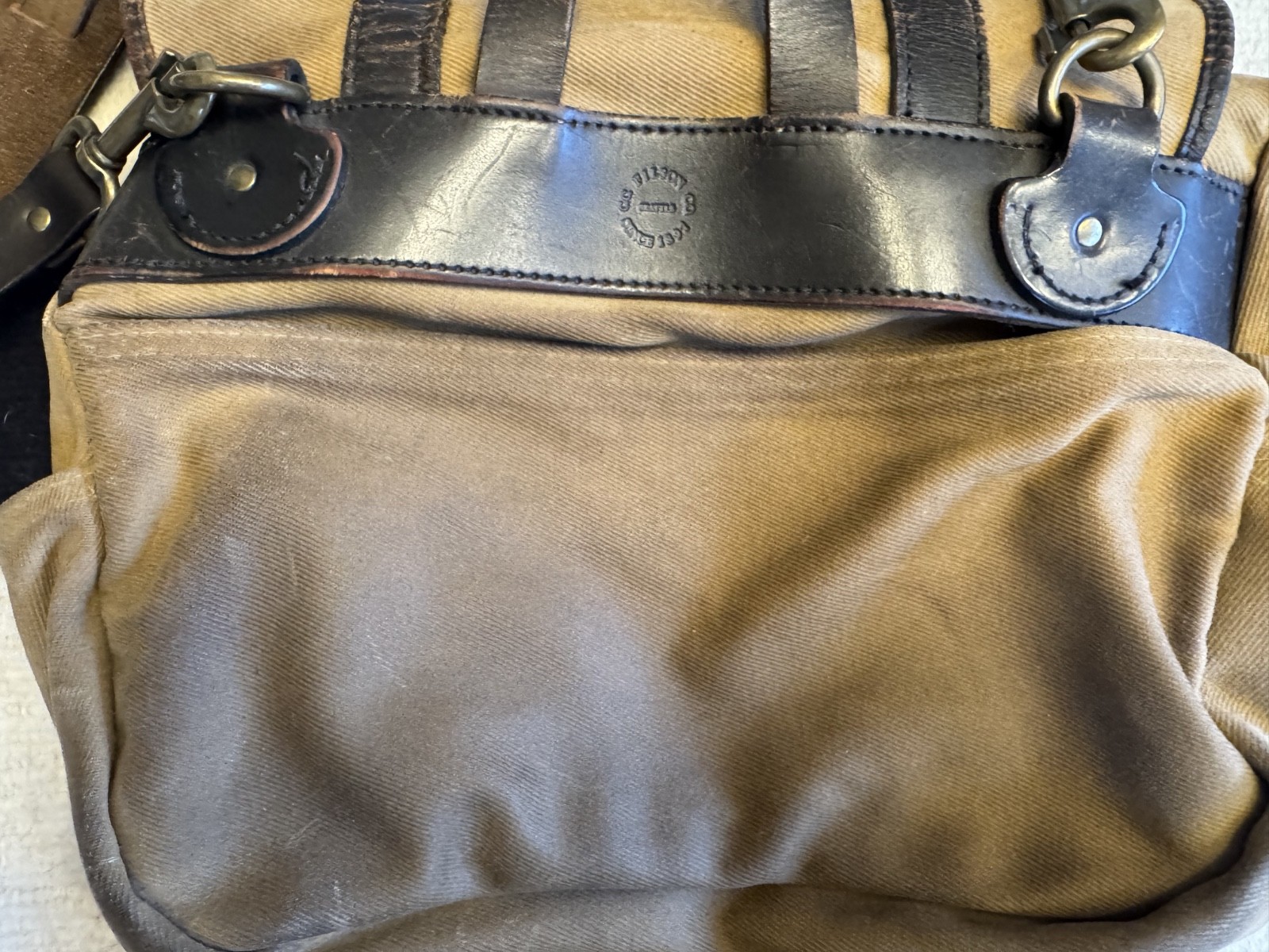 Filson Medium Rugged Twill Field Bag Tan Made in USA Discontinued Leather