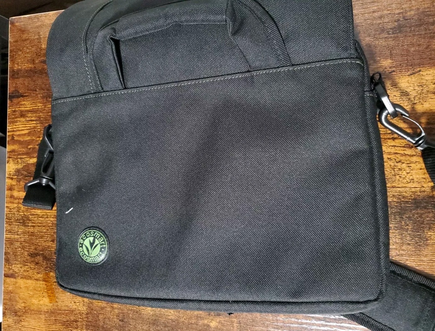 Targus Shoulder Bag Ecosmart Black, Soft Lined Compartment, Medium 11 x 9 in.