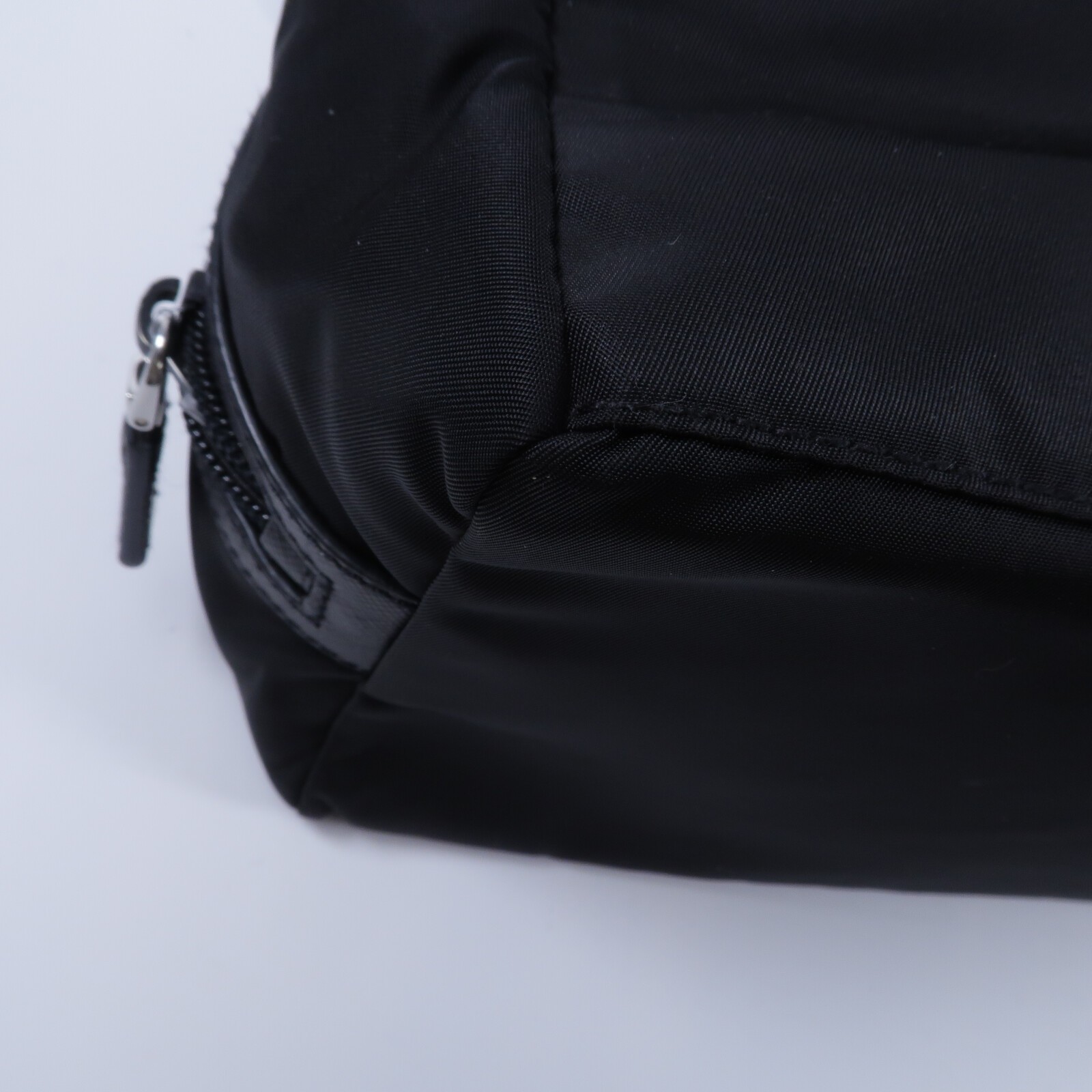PRADA SHW Re Nylon Triangle Logo Travel Pouch Clutch Bag 2NA029 2DMH F0002 Black