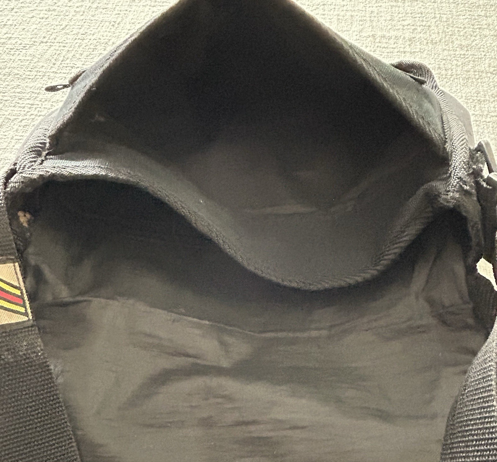 L’Egent 2000 Black Canvas Messenger Bag Crossbody 90’s Vintage Y2K 10 X 12 Inch