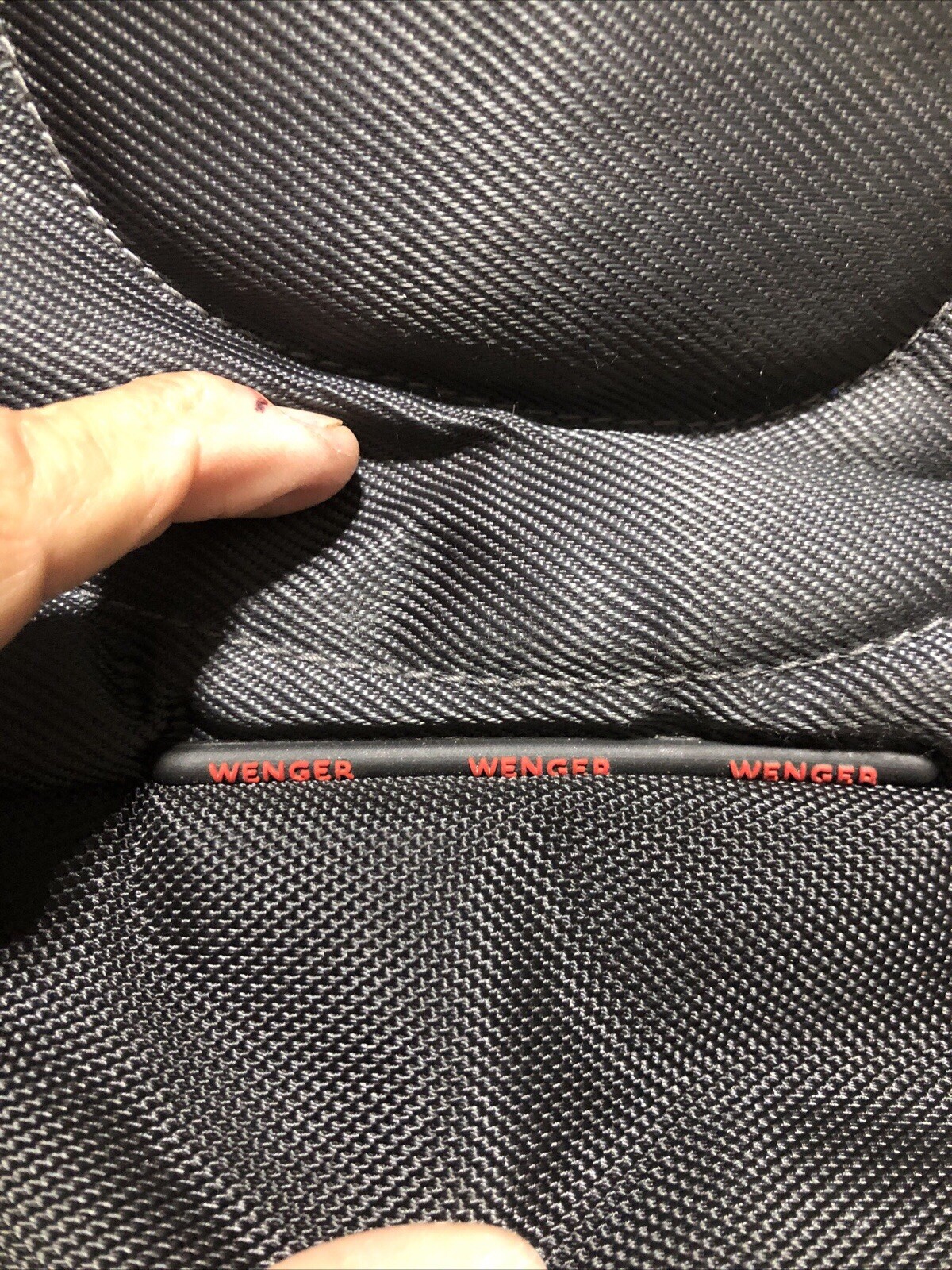 Swiss Army Wenger Airflow Backpack WTRA-18-laptop Carryon Infinera RARE Padded