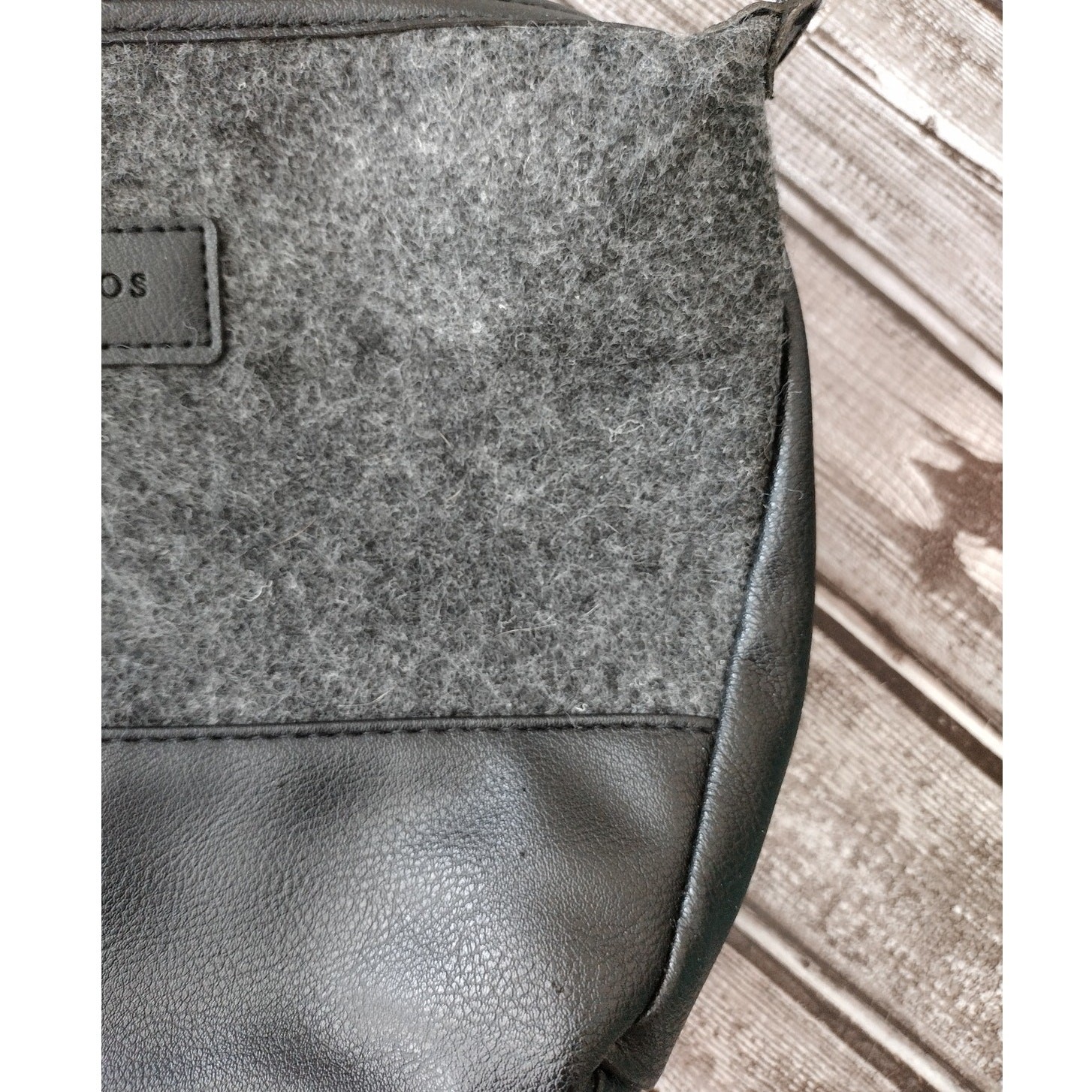 John Varvatos Black & Gray Faux Wool & Leather Toiletry Bag Travel Vacation