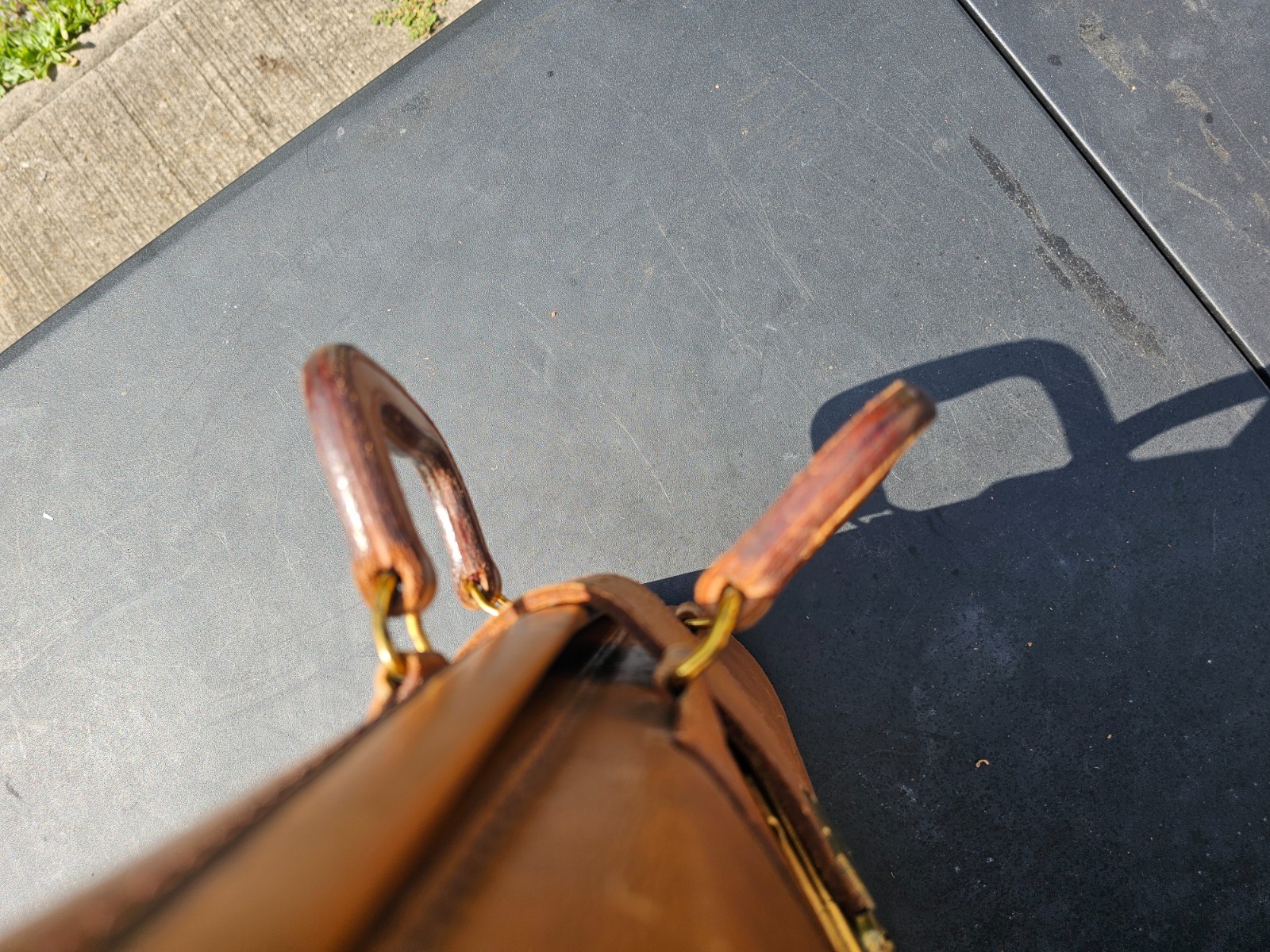 Vintage Tan Brown Leather Briefcase Gladstone-Style Doctors Bag Genuine Cowhide