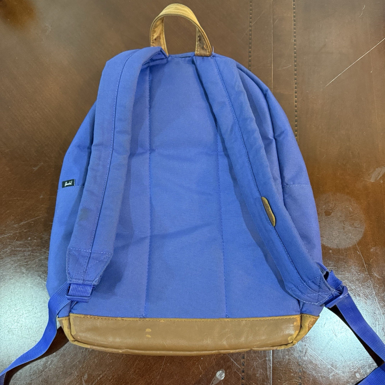 Herschel 21L Pop Quiz Backpack, Navy/Tan Red White Stripped Inside Laptop Pouch