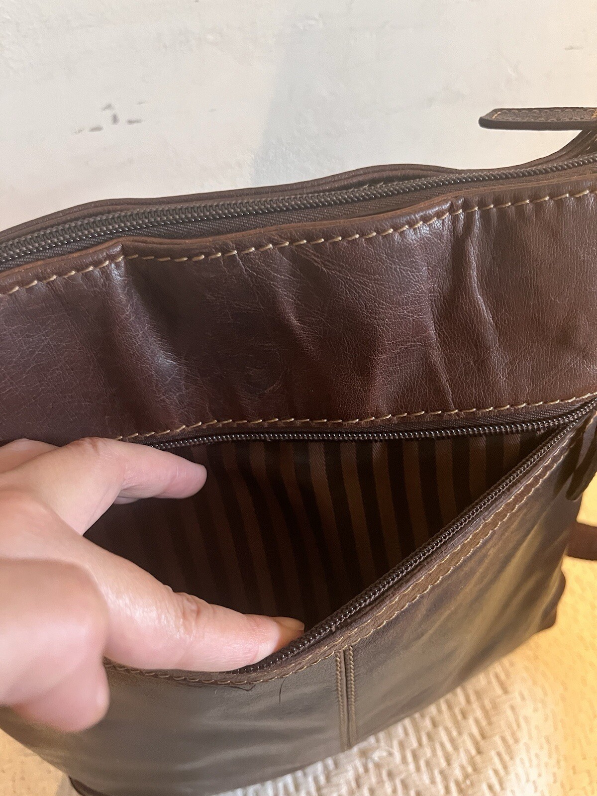 Jack Georges American Brand Buffalo Leather Voyager Crossbody Bag Brown