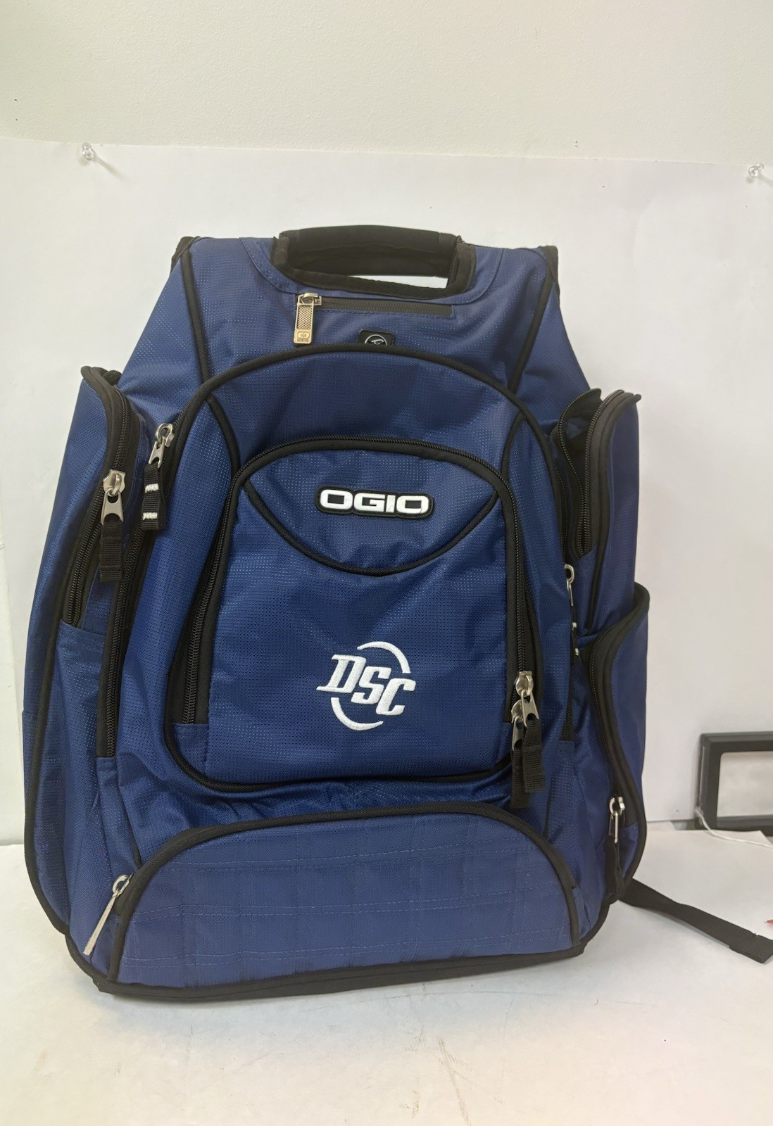OGIO Carbon Backpack with Audio Pocket Blue Black NWT Embroidered DSC