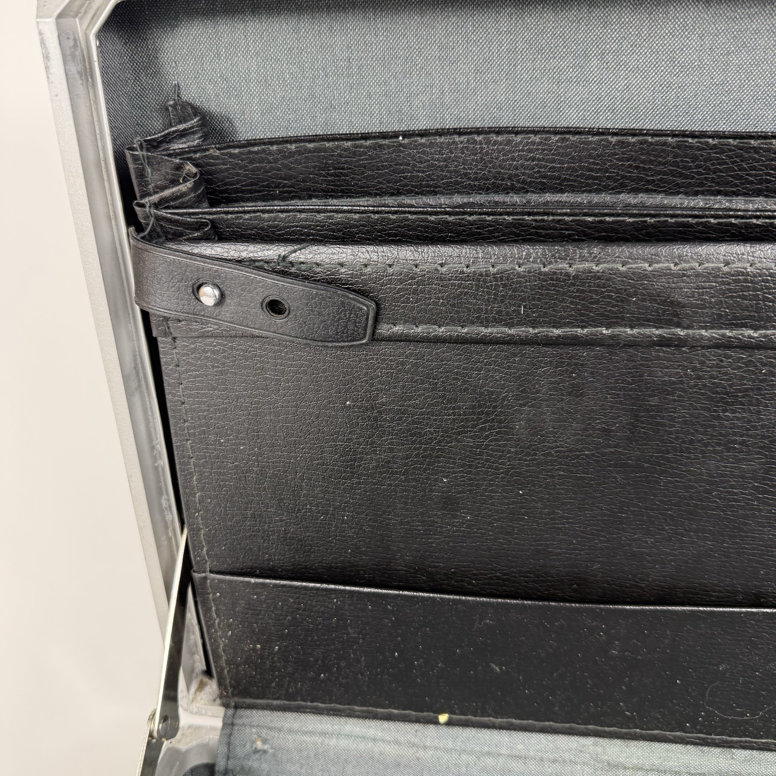 Vintage Samsonite Double Lock Hard Shell Slim Briefcase Black – Army Stickers