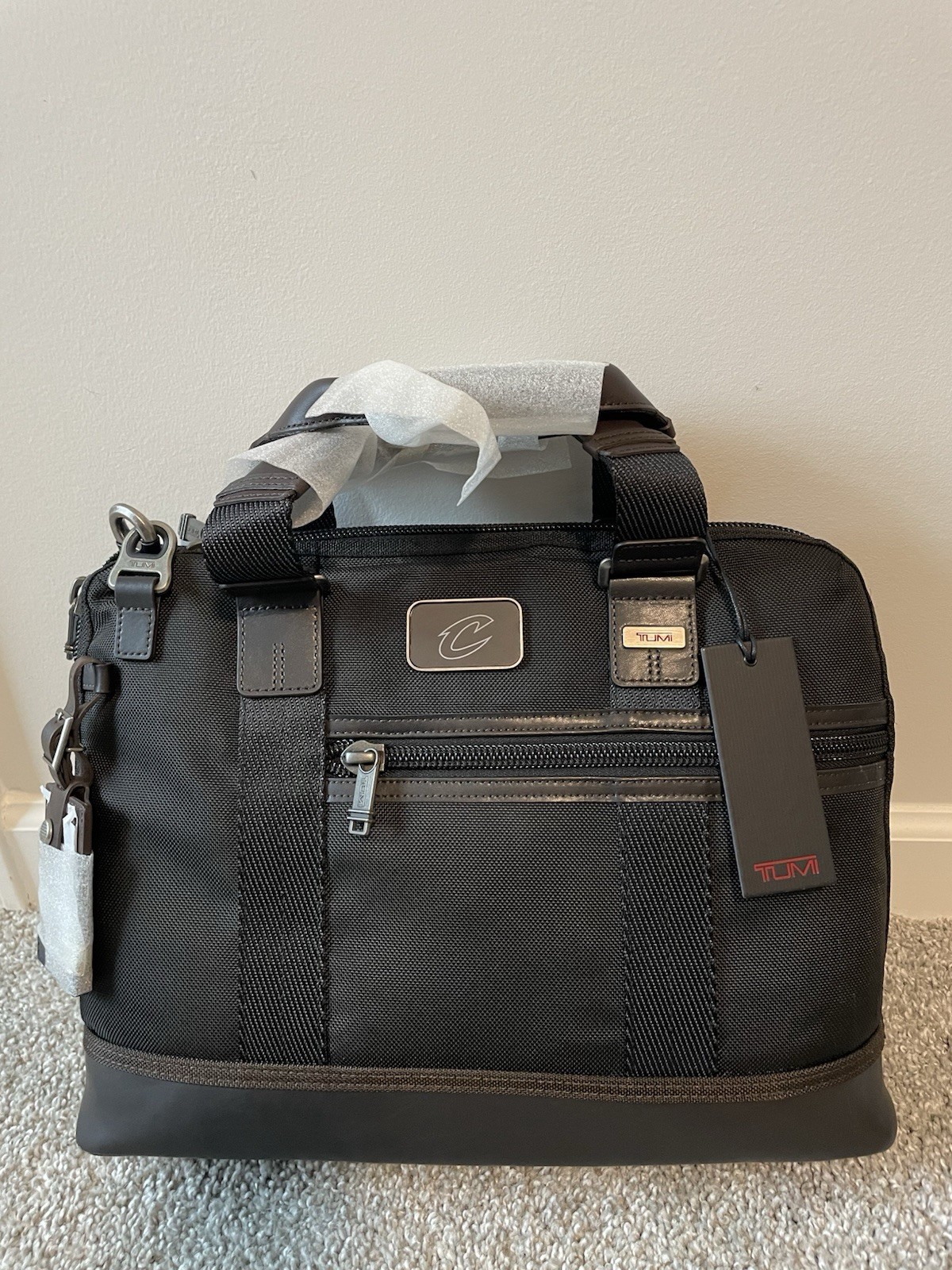 Tumi Alpha Bravo Earle Compact Brief with Cleveland Cavaliers STYLE: 0222610HK2