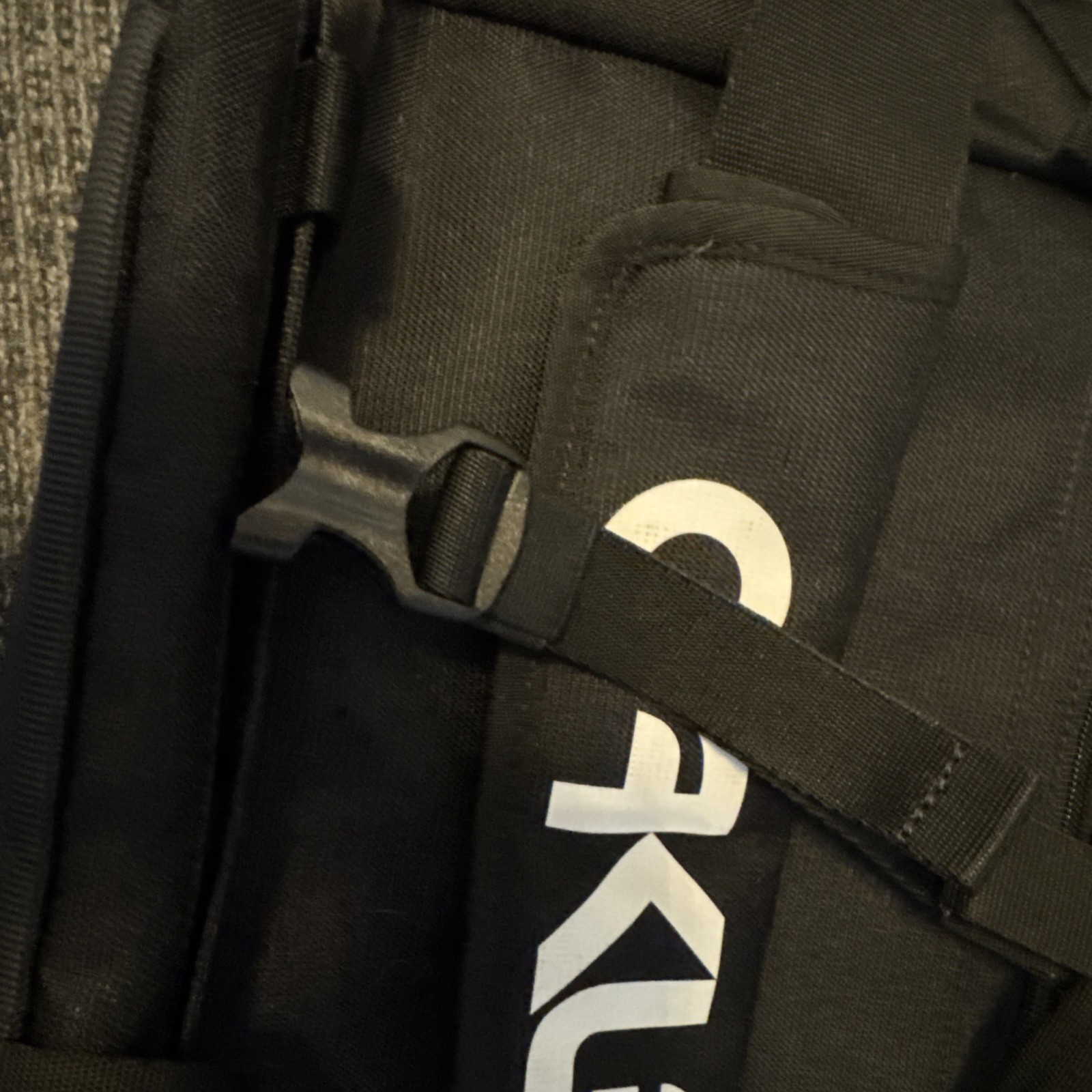 Oakley Tactical Field Gear Black Laptop Shoulder Messenger Carrier Bag 16×12