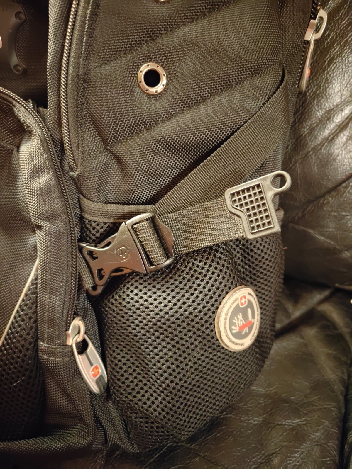 Swiss Gear AIRFLOW BACKPACK Black With Handle Heavy Duty Laptop