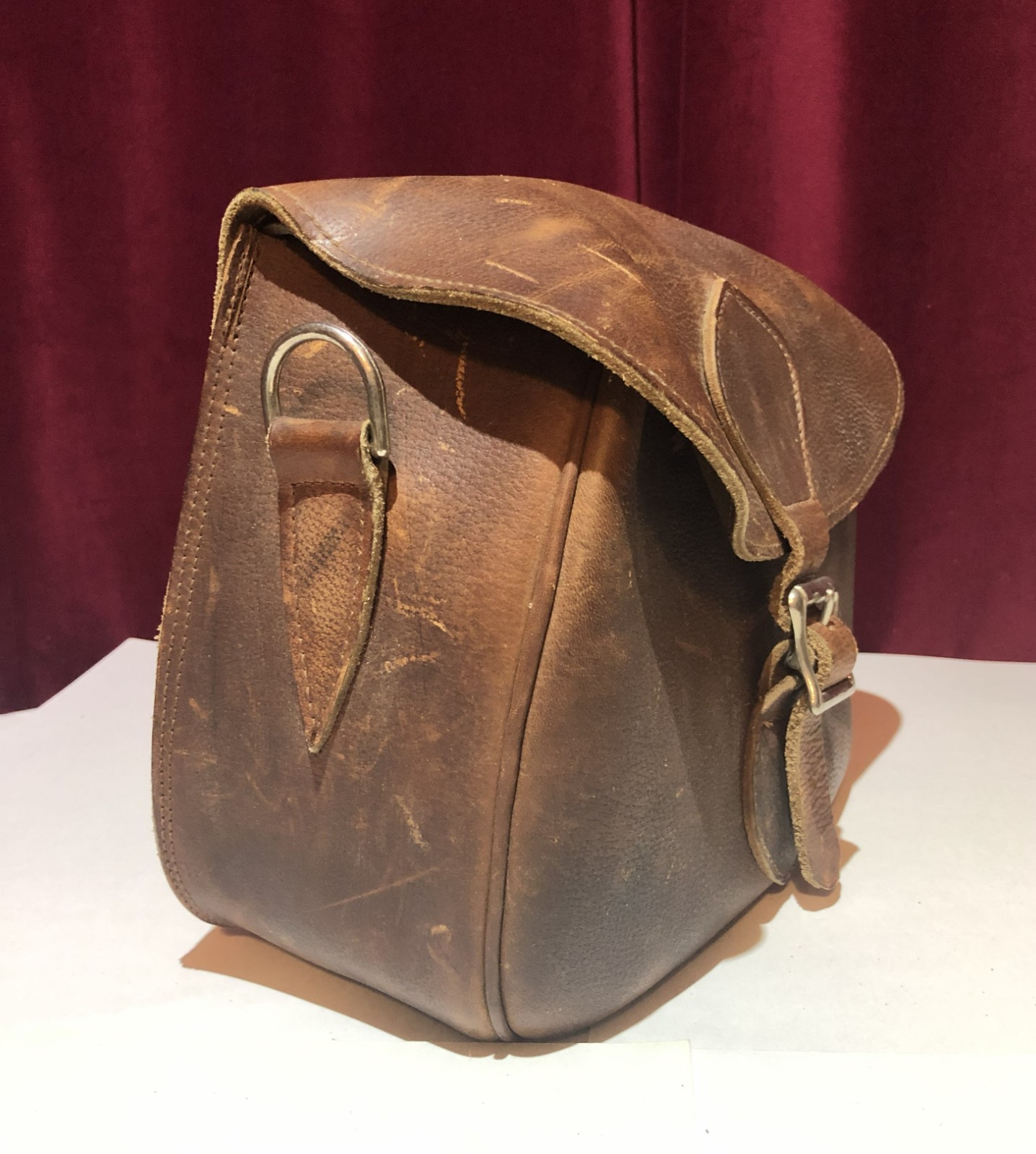 Vintage Thick Leather Saddle-Style Shoulder Bag Hunting Hiking School Messenger