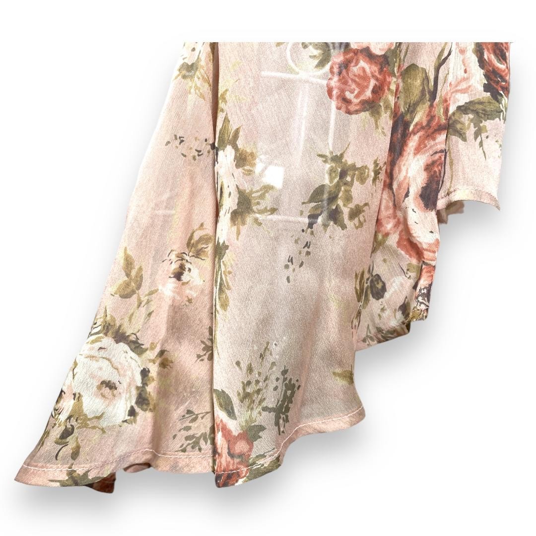 [Good condition with tag] LIZ LISA Flare sleeves Back lace Floral pattern